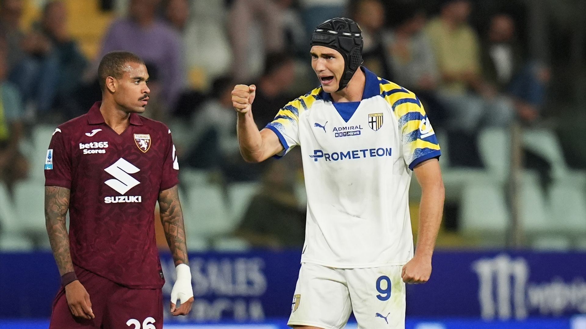 Mateo Pellegrino celebra un gol con el Parma