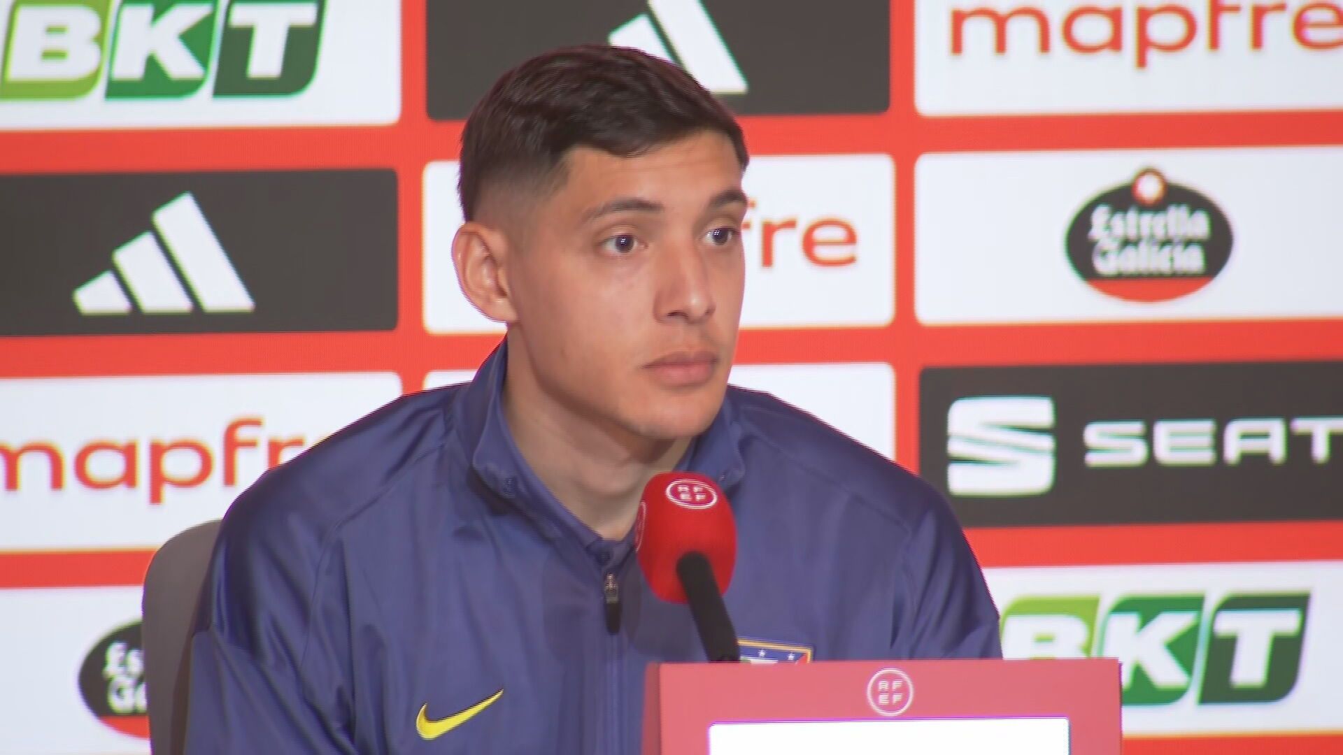 Nahuel Molina en rueda de prensa