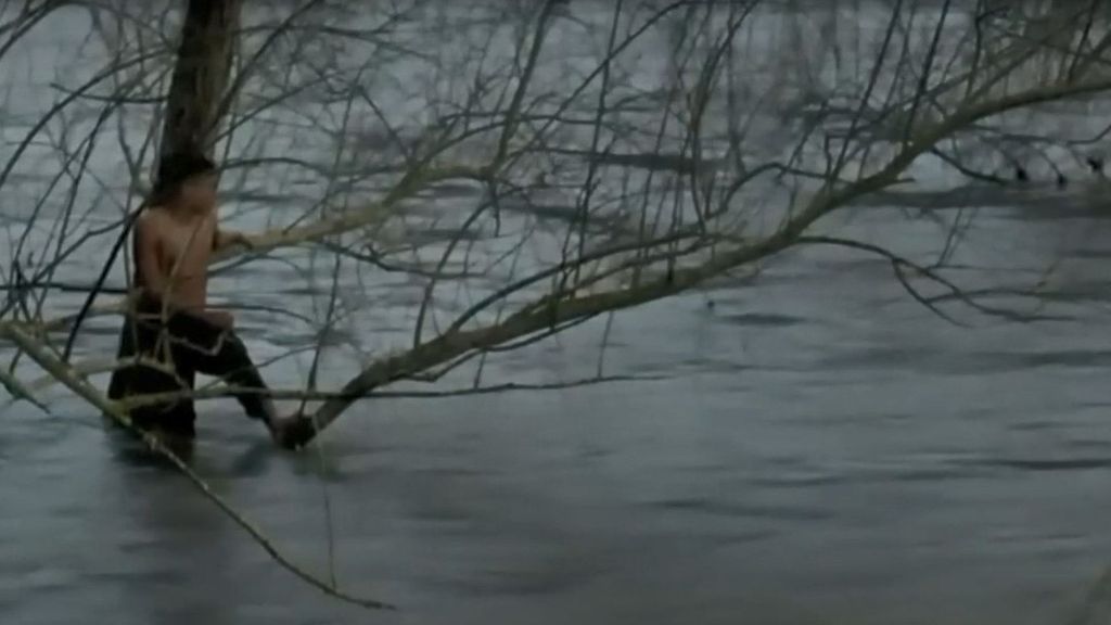 Rescatado un menor en O Barco que se lanzó al río Sil a coger una pelota y acabó subido a un árbol