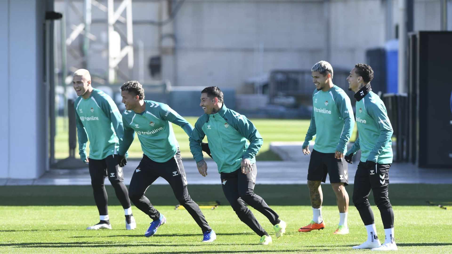 Chimy, Deossa, Cucho, Antony y Pablo García, en el entrenamiento del Betis de este sábado