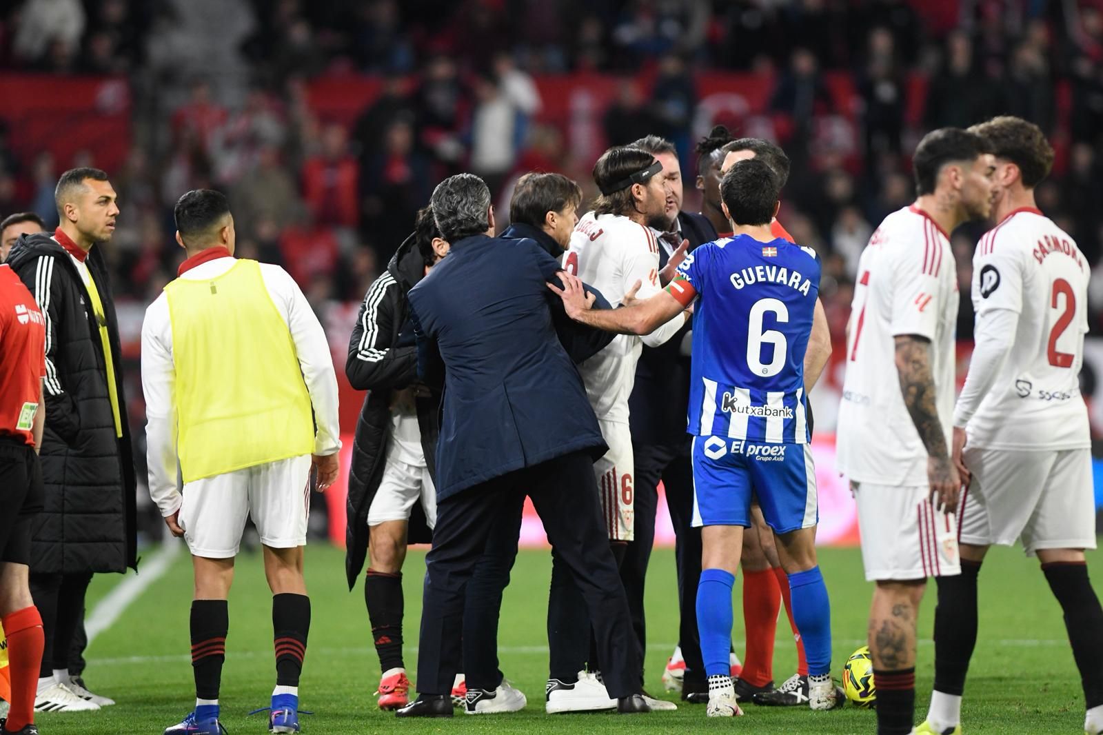 El lío de Almeyda con Galech Apezteguía