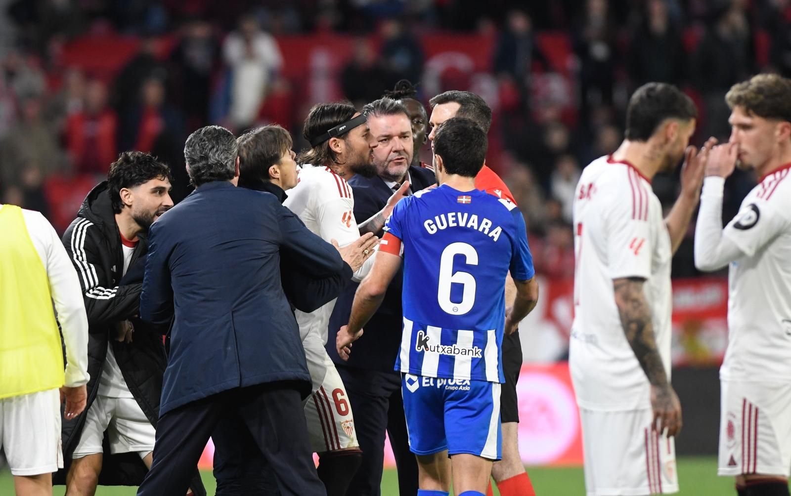 El lío de Almeyda con Galech Apezteguía