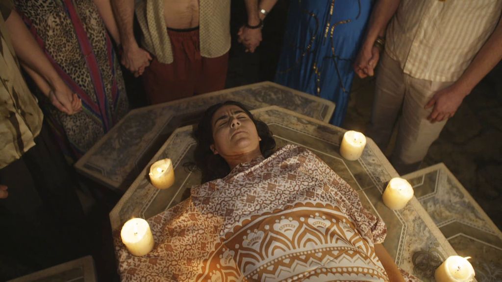 ¿Un ritual que se fue de las manos? La fiesta ibicenca que acabó con la muerte de la "la chamana de los empresarios" Cuarto Milenio Temporada 21 Top Vídeos 770