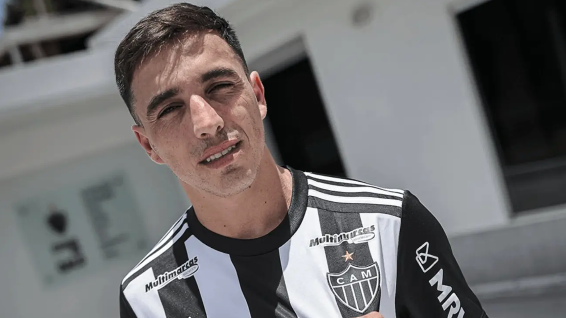 Renzo Saravia Renzo Saravia