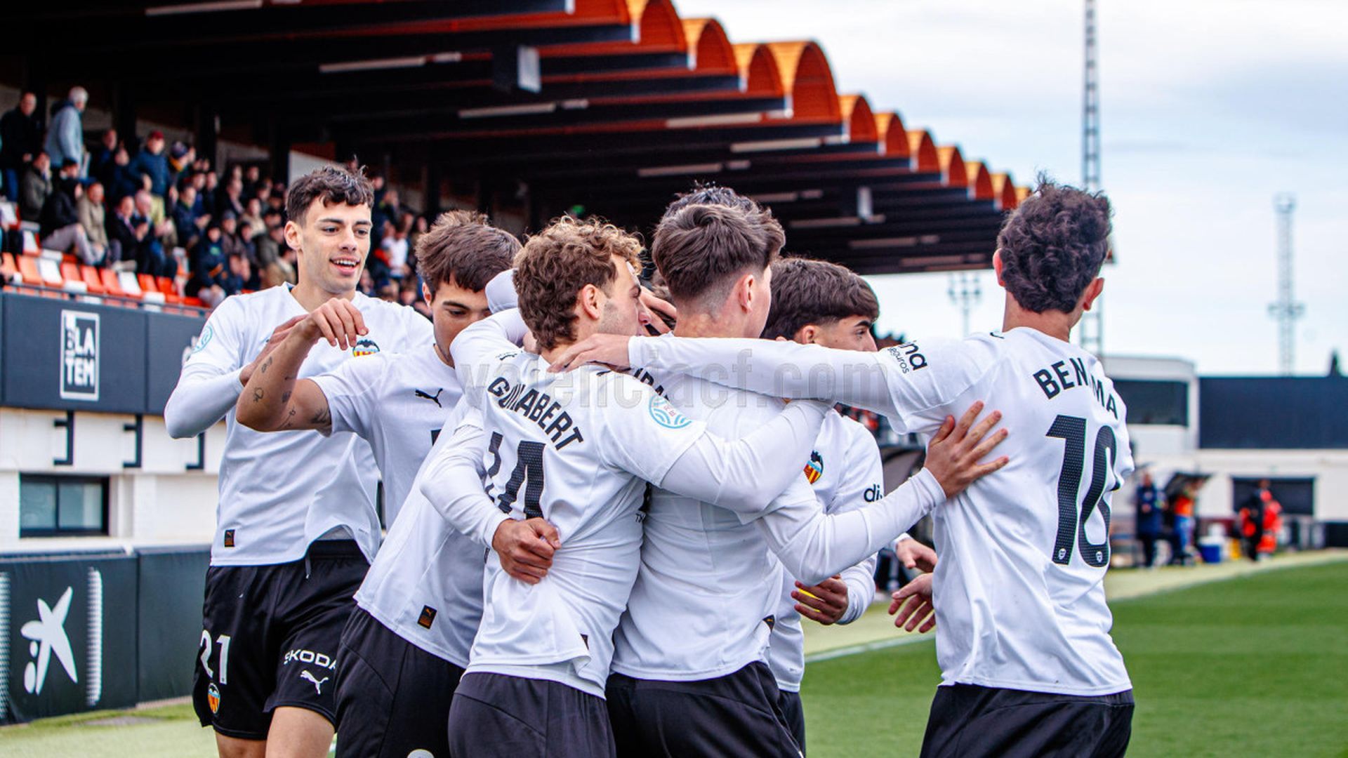 El VCF Mestalla no pasa del empate