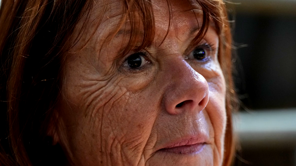 Gisèle Pelicot cuenta su historia en un libro para animar a las víctimas a no sentir vergüenza: "Sentí que mi mundo se derrumbaba"