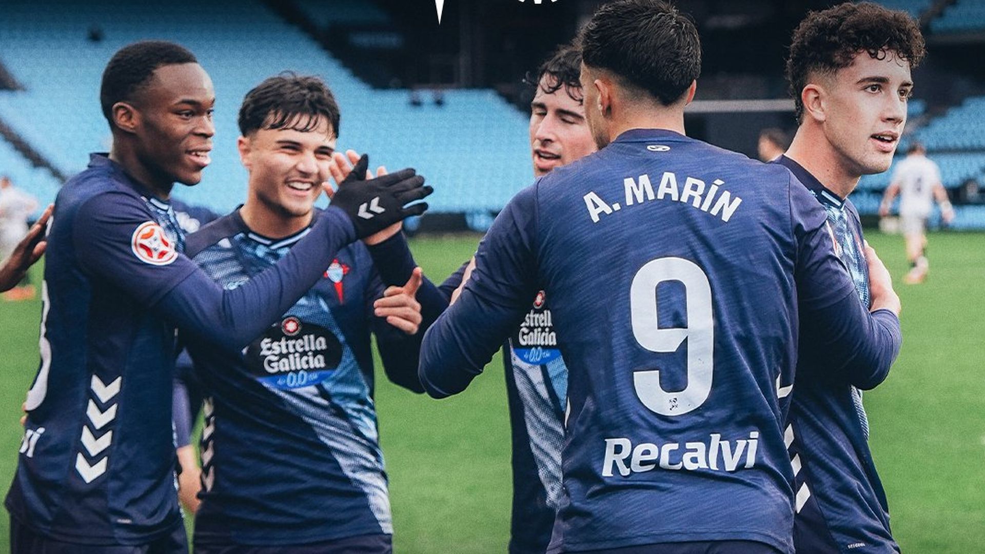 Los jugadores del Fortuna celebran un gol