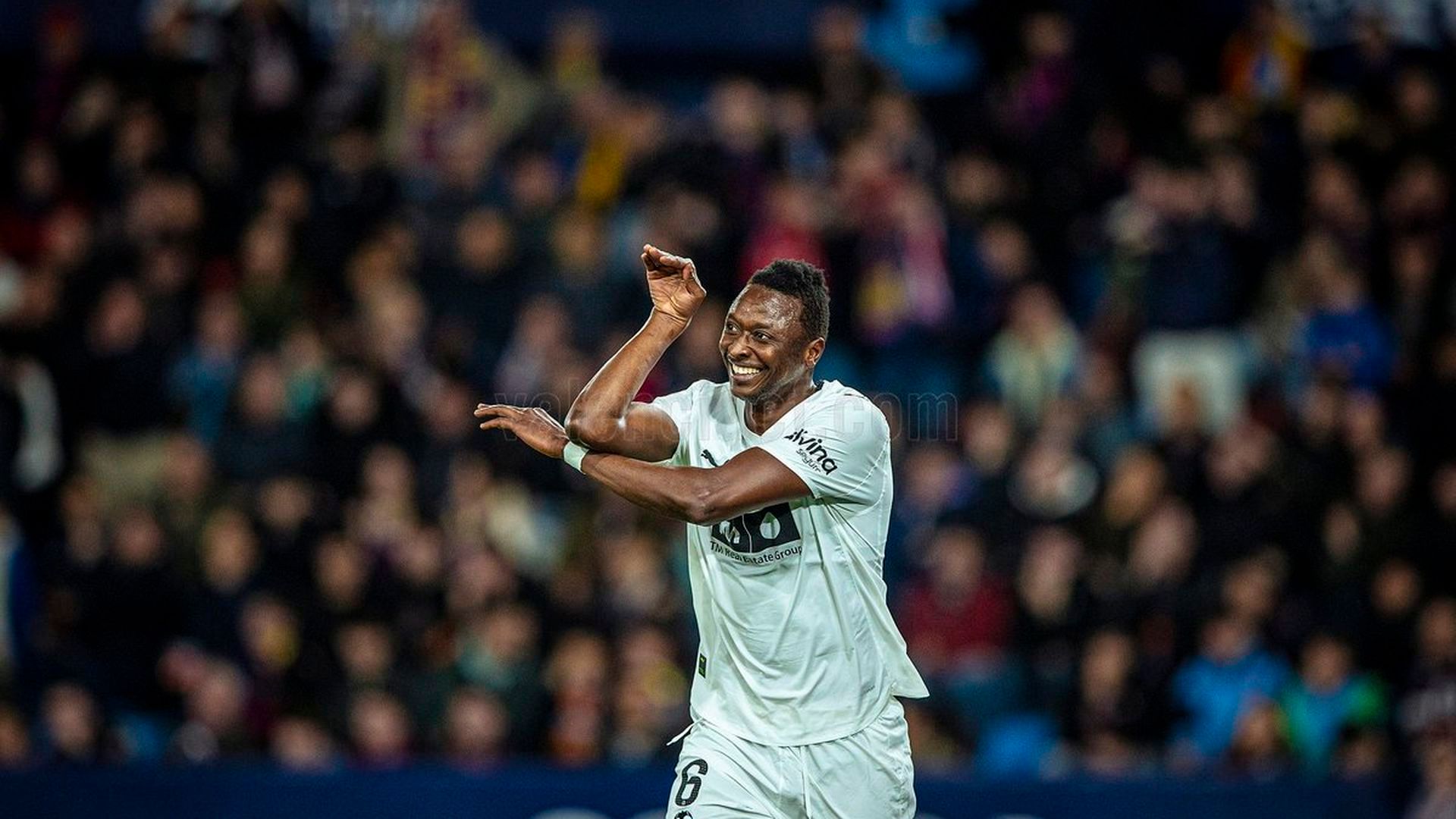 Sadiq celebra su gol en el Ciutat