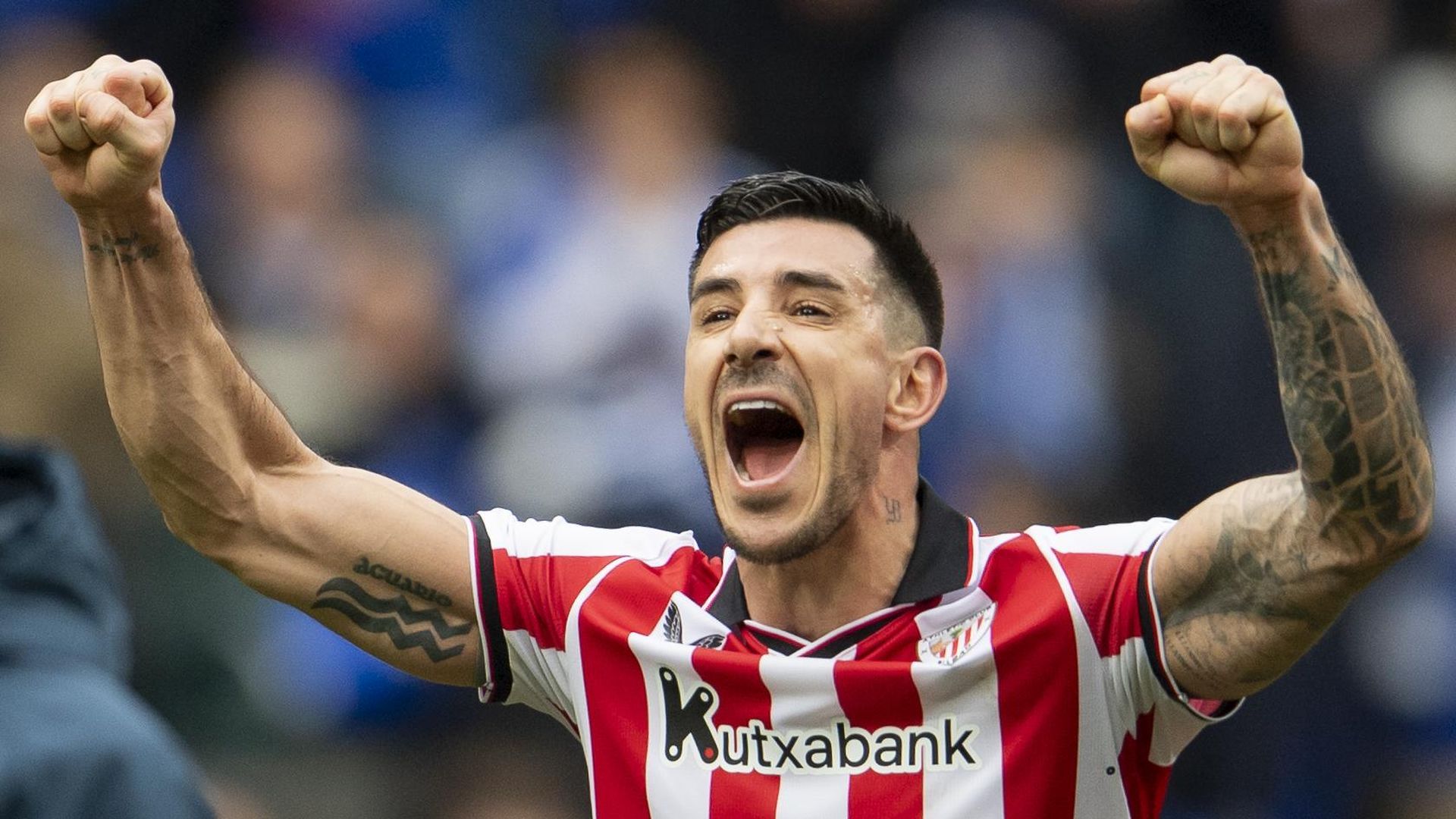 Yuri Berchiche, eufórico tras ganar al Real Oviedo en el Tartiere