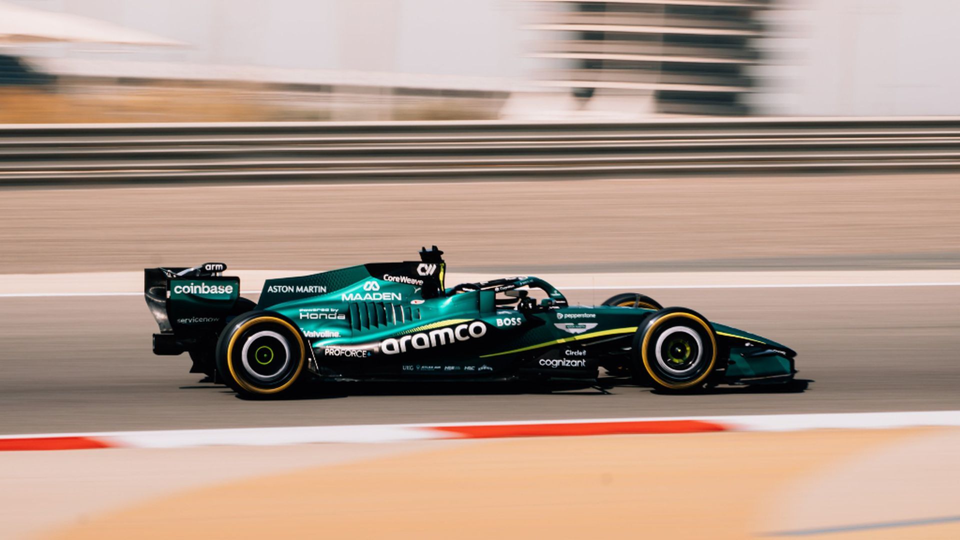 El AMR26, en Baréin El AMR26, en Baréin