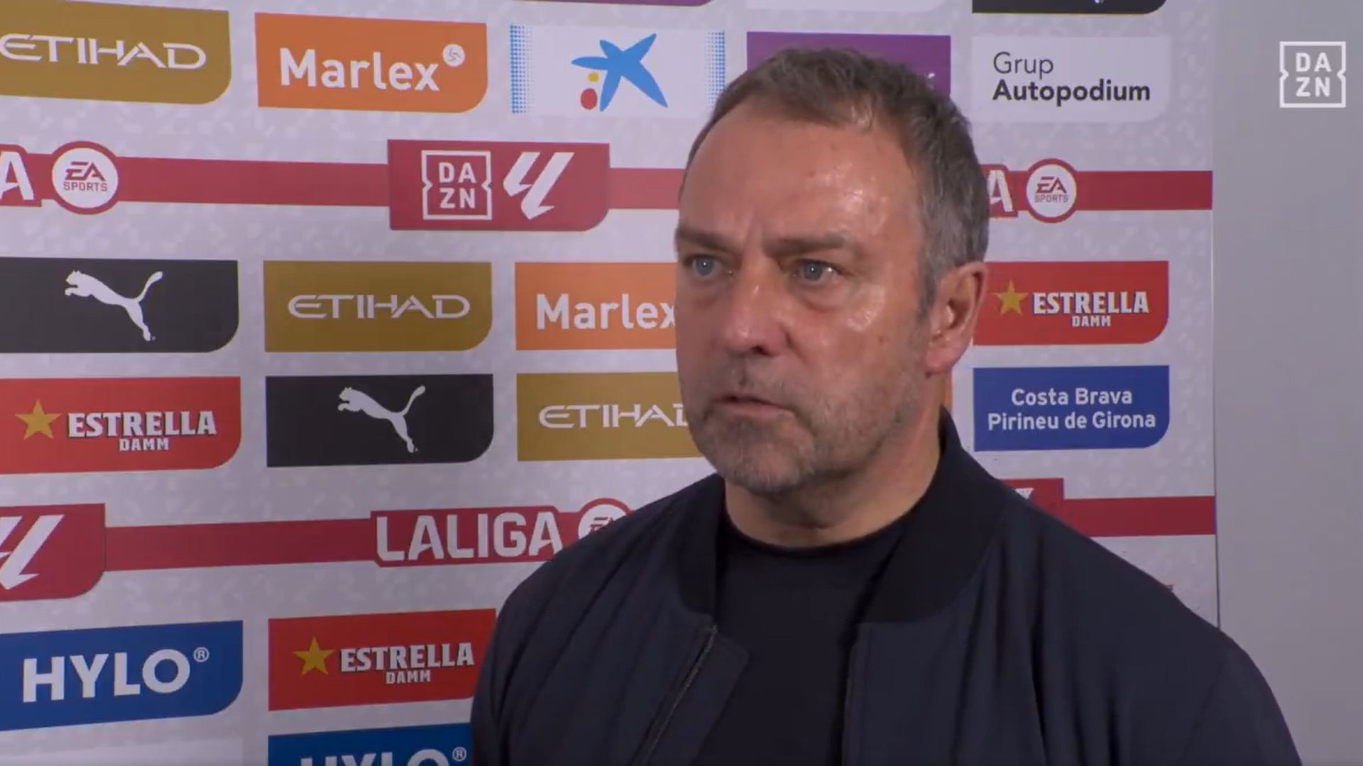 Hansi Flick, en rueda de prensa. Hansi Flick, en rueda de prensa.