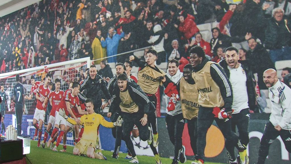 El Benfica presume del gol de Trubin contra el Madrid en su sala de prensa
