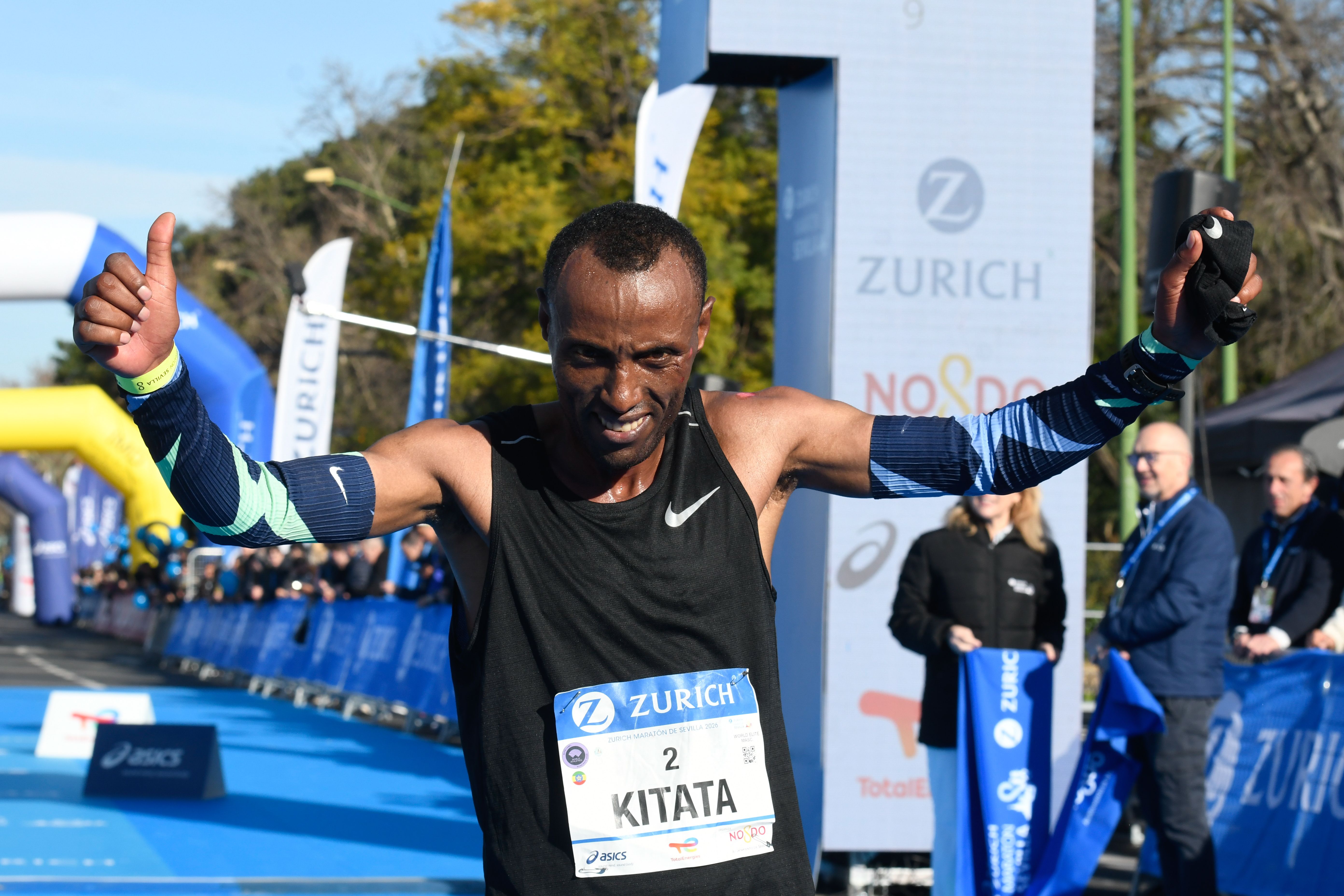 Mejores imágenes de la Zurich Maratón de Sevilla