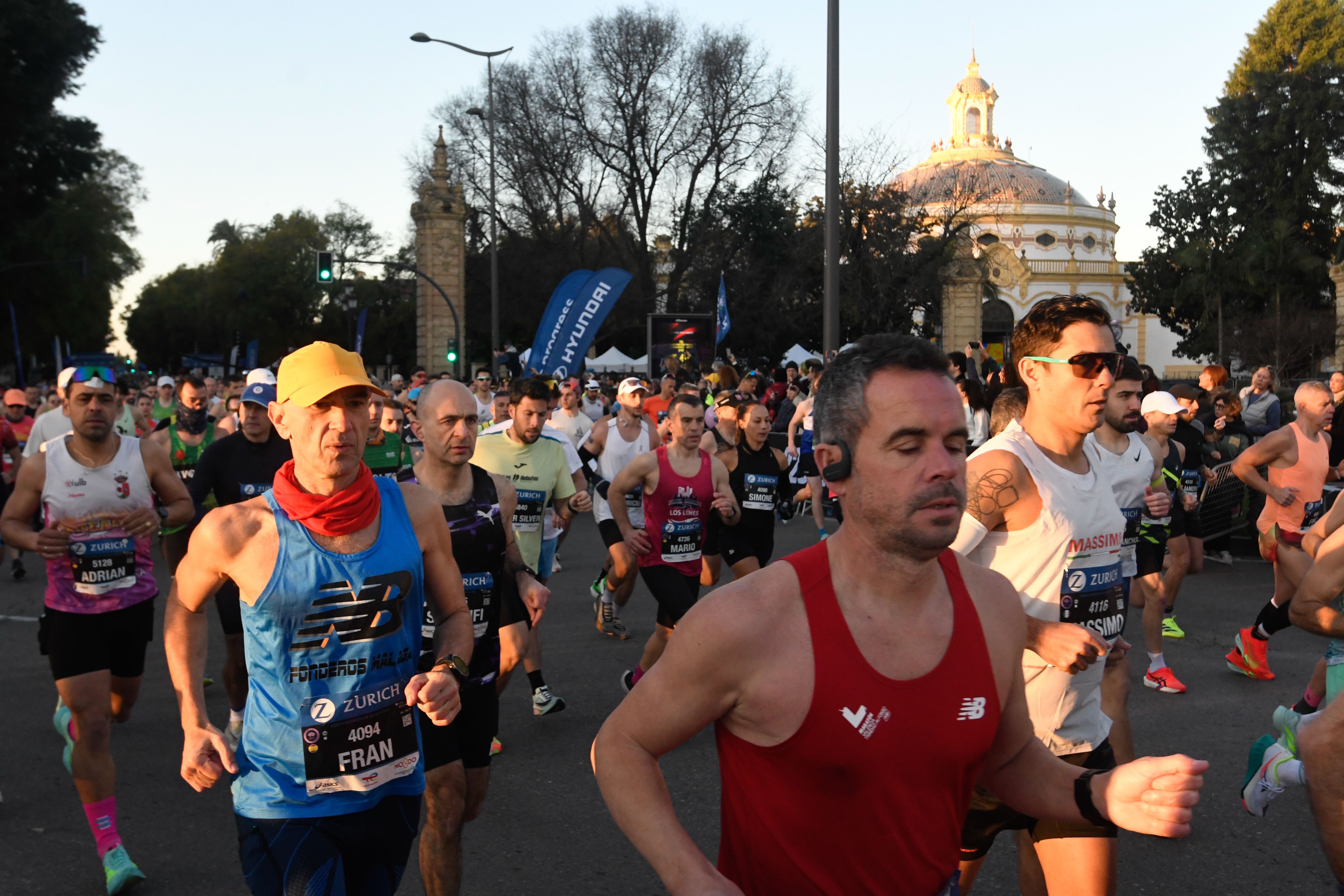 Mejores imágenes de la Zurich Maratón de Sevilla
