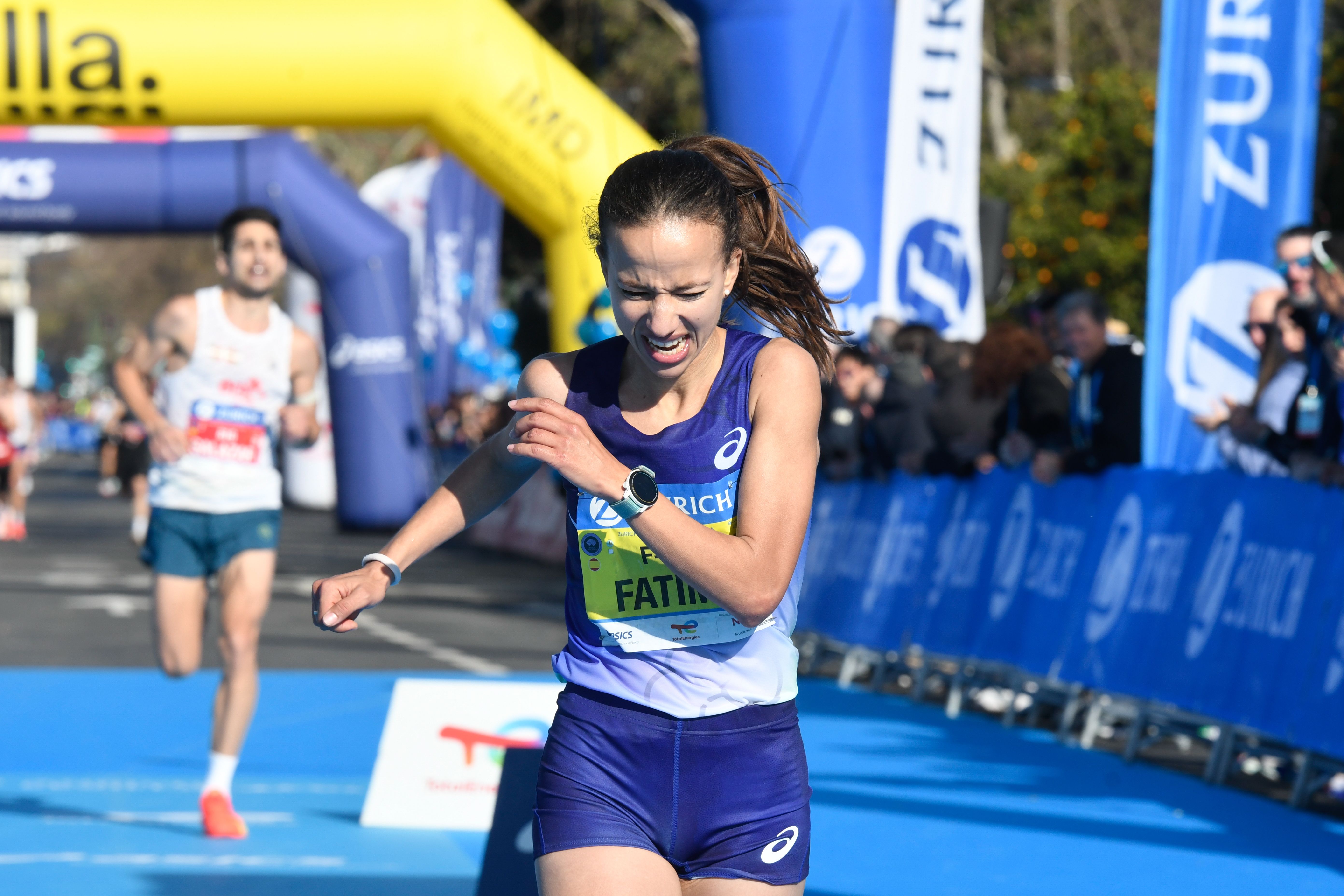 Mejores imágenes de la Zurich Maratón de Sevilla