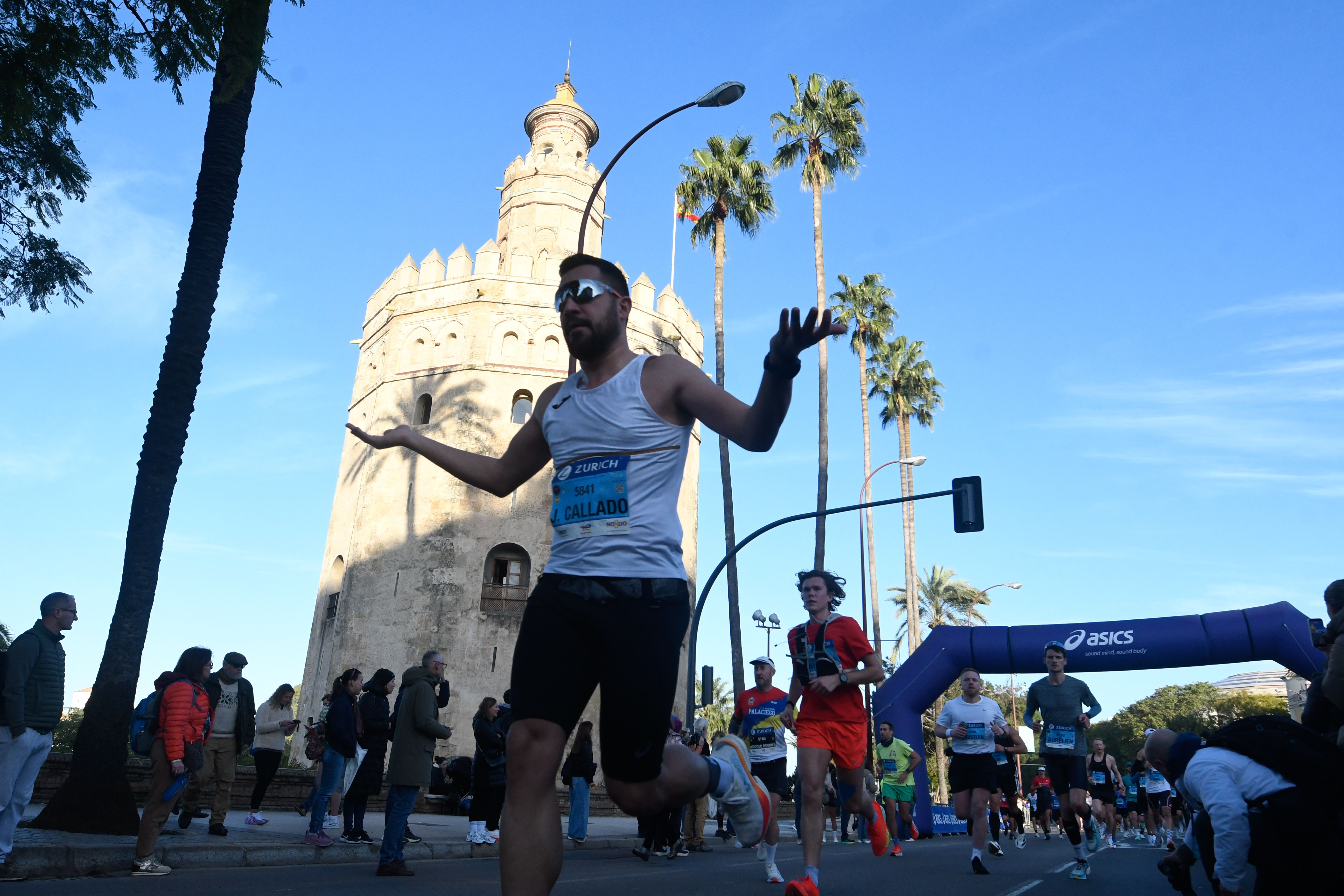 Mejores imágenes de la Zurich Maratón de Sevilla