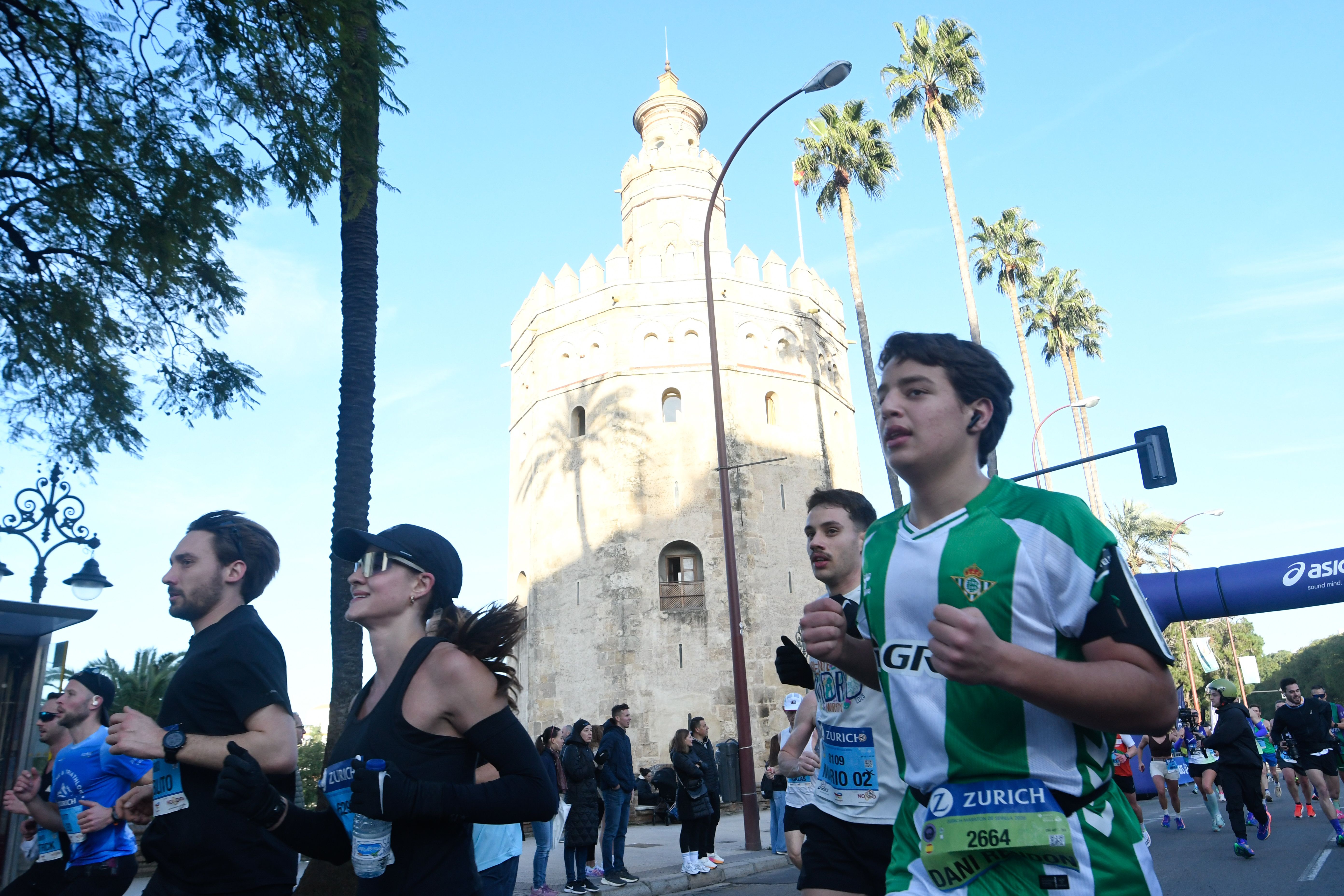 Mejores imágenes de la Zurich Maratón de Sevilla