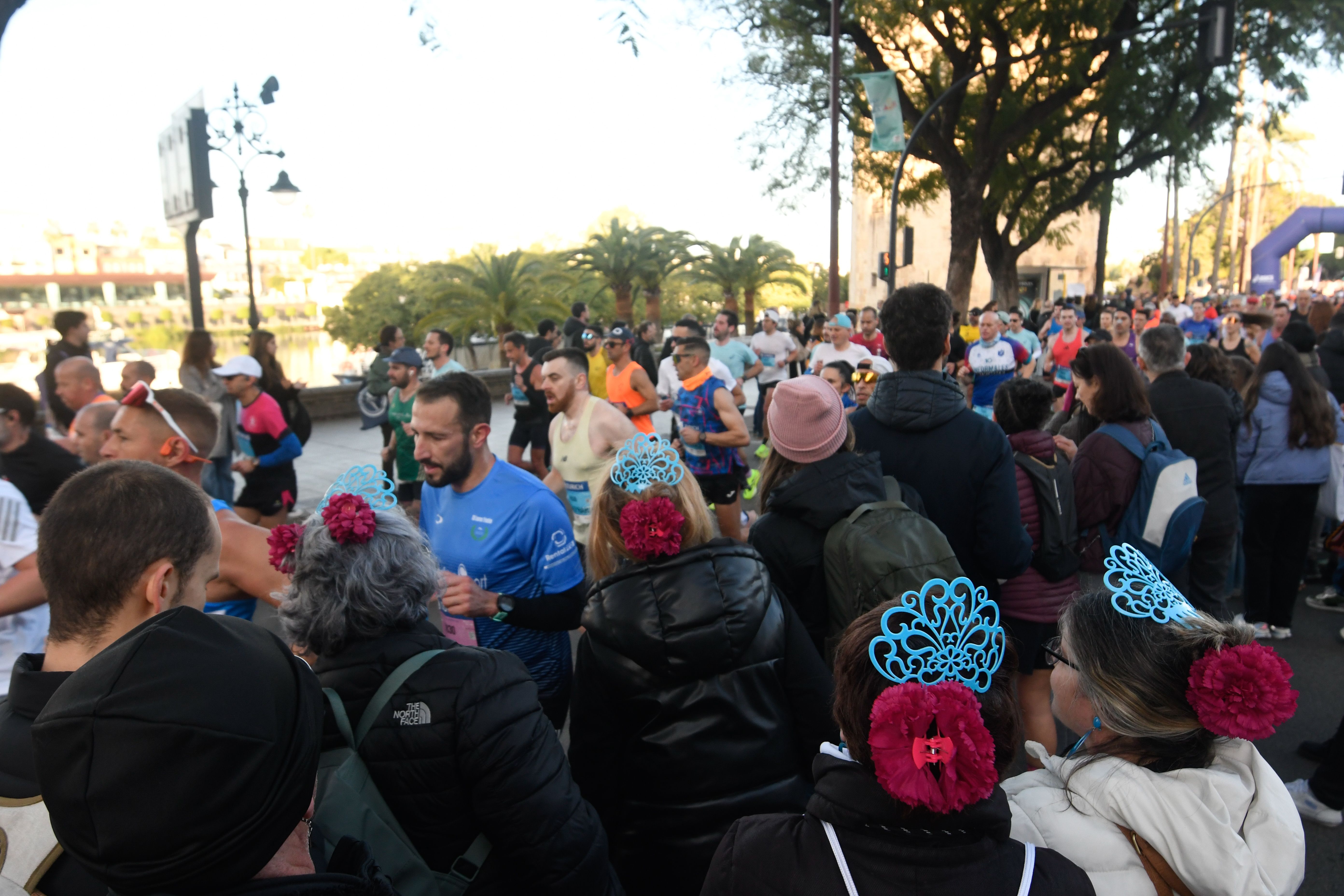 Mejores imágenes de la Zurich Maratón de Sevilla