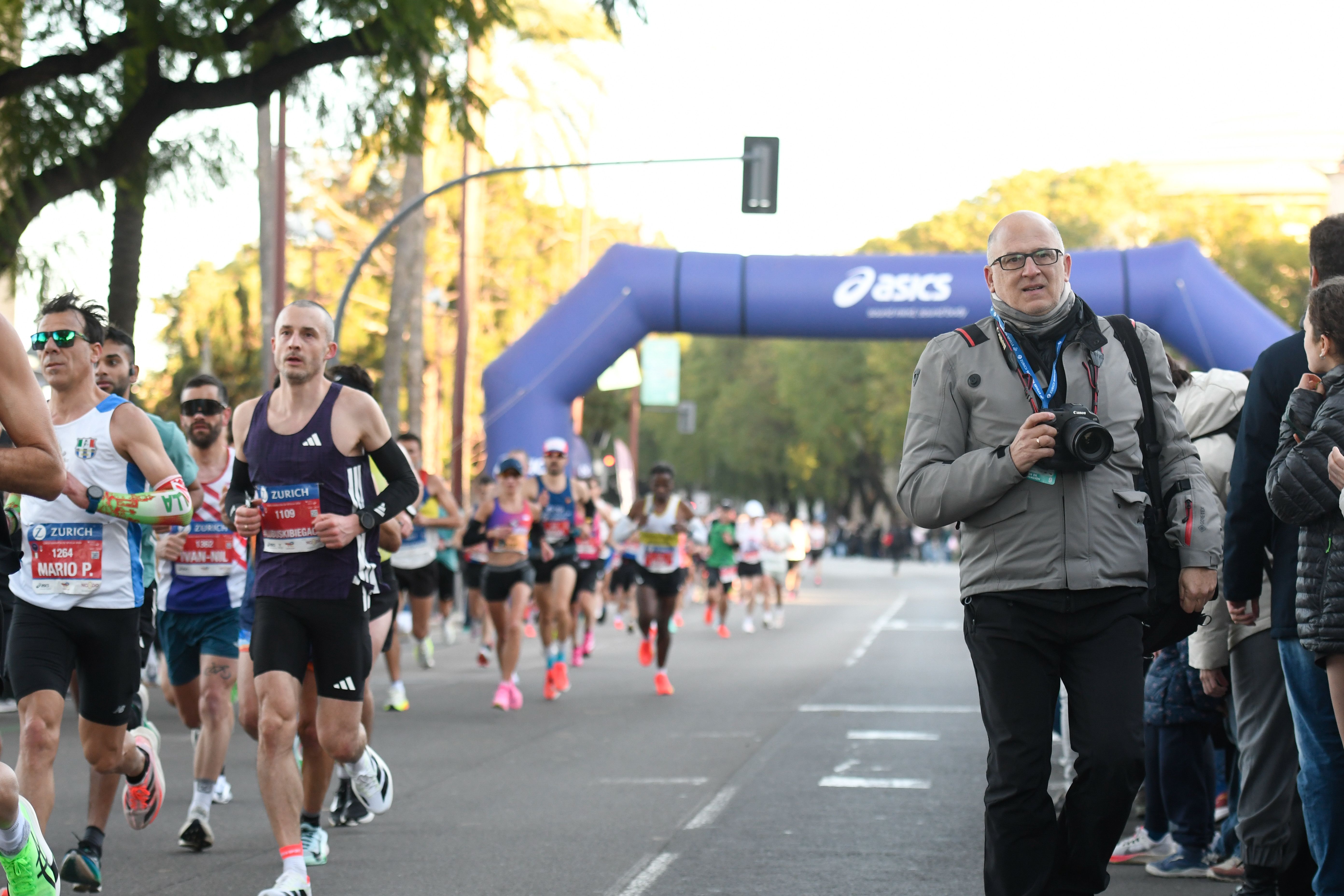 Mejores imágenes de la Zurich Maratón de Sevilla