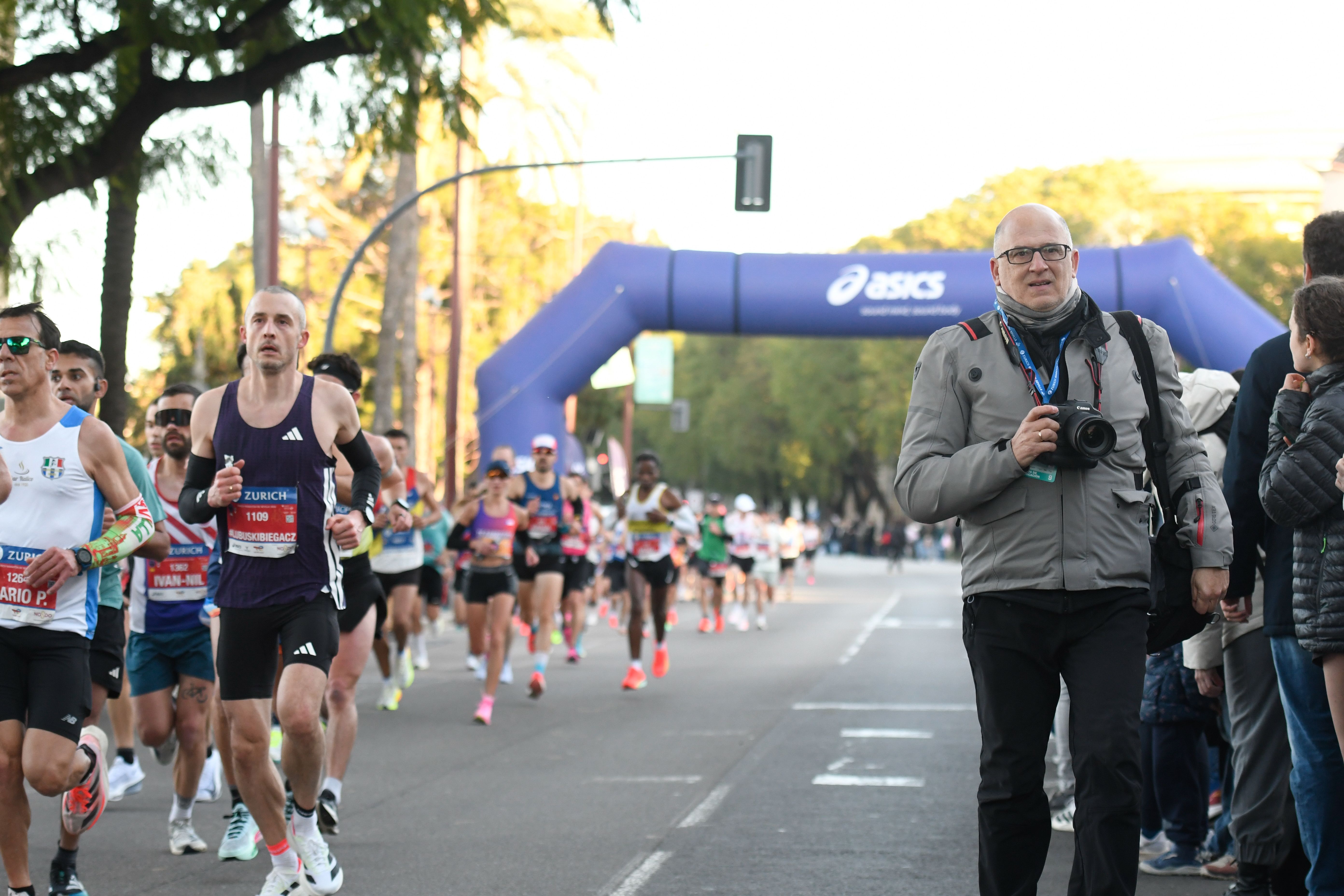 Mejores imágenes de la Zurich Maratón de Sevilla