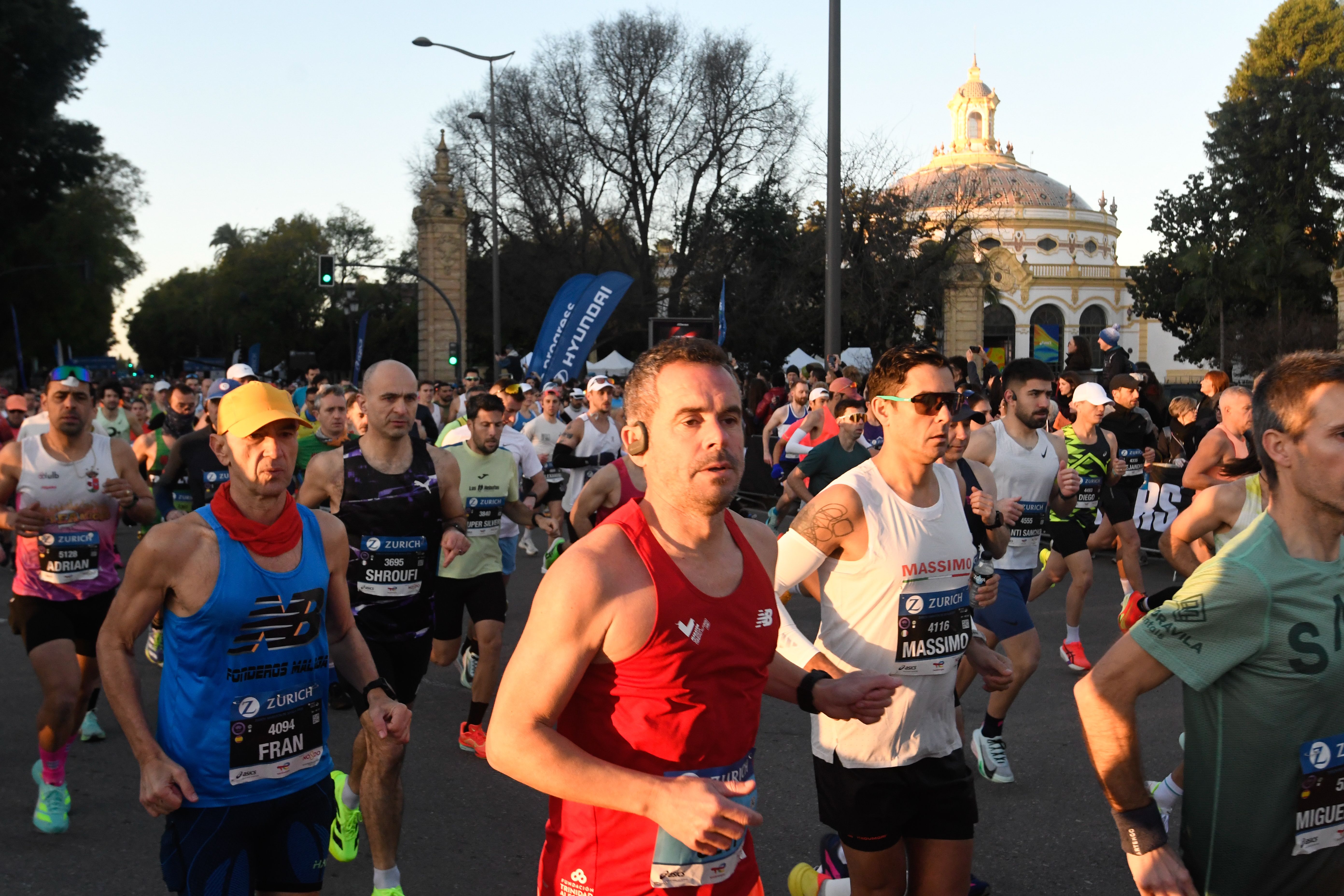 Mejores imágenes de la Zurich Maratón de Sevilla