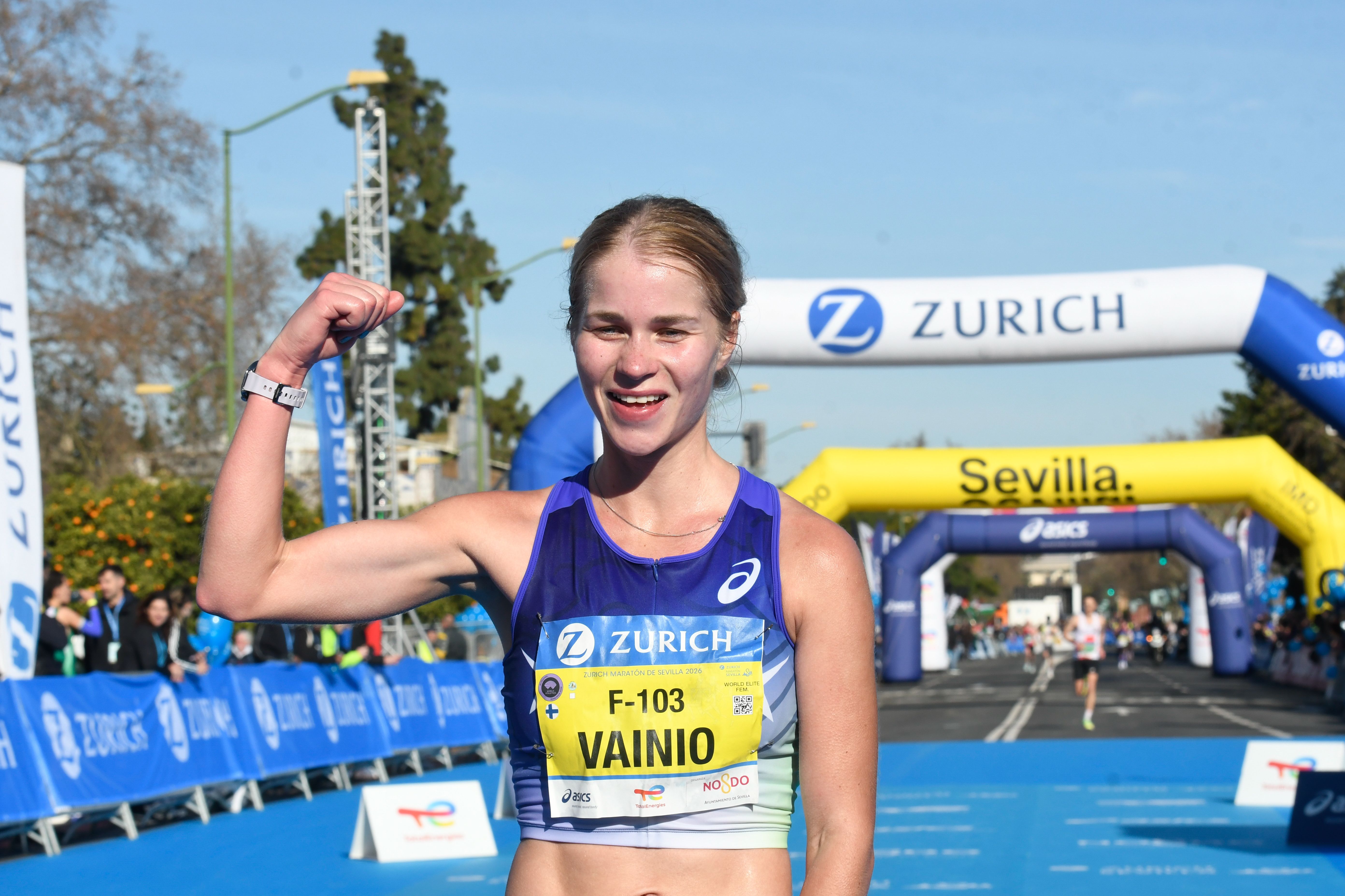 Mejores imágenes de la Zurich Maratón de Sevilla