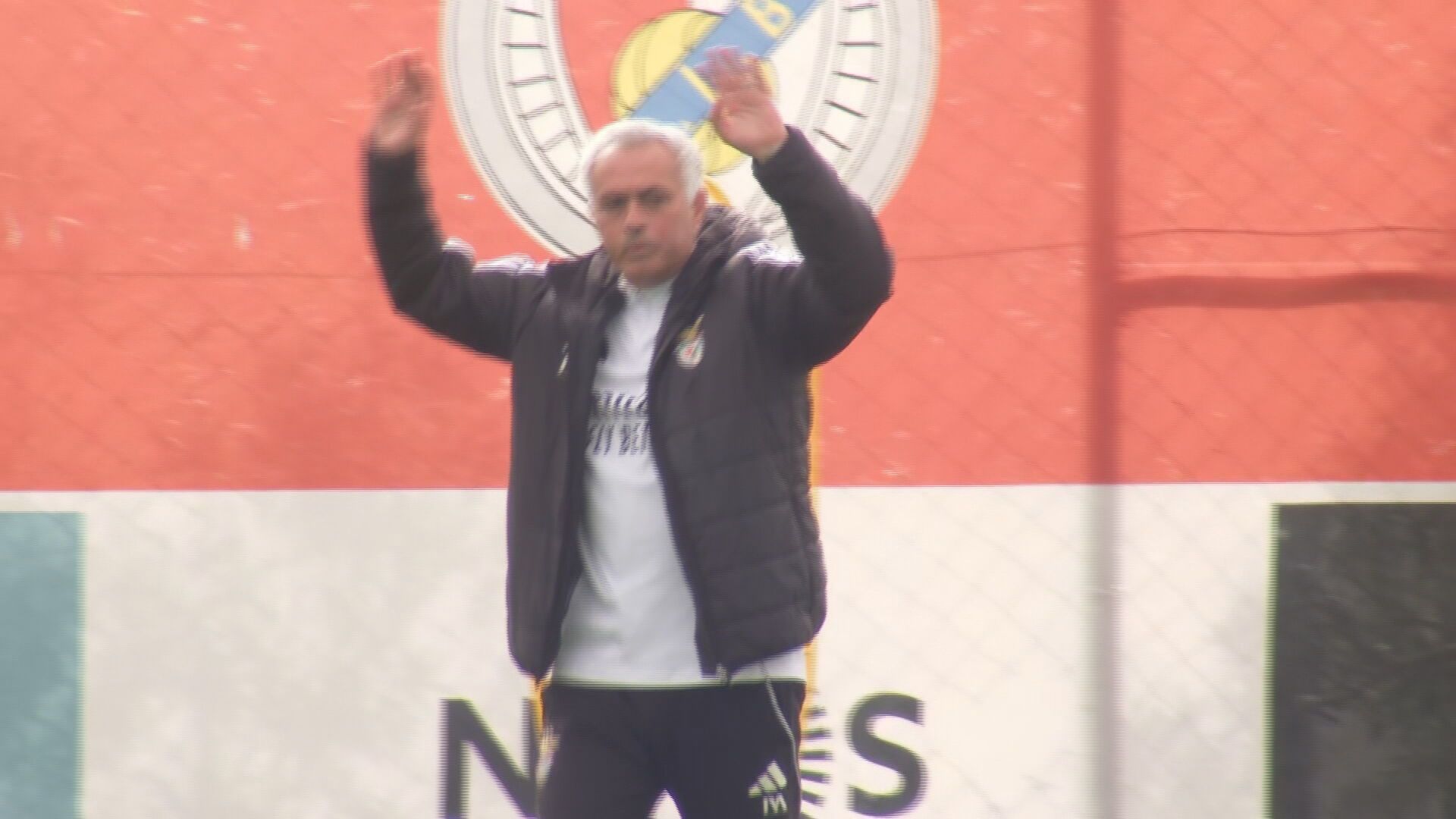 Mourinho durante el entrenamiento