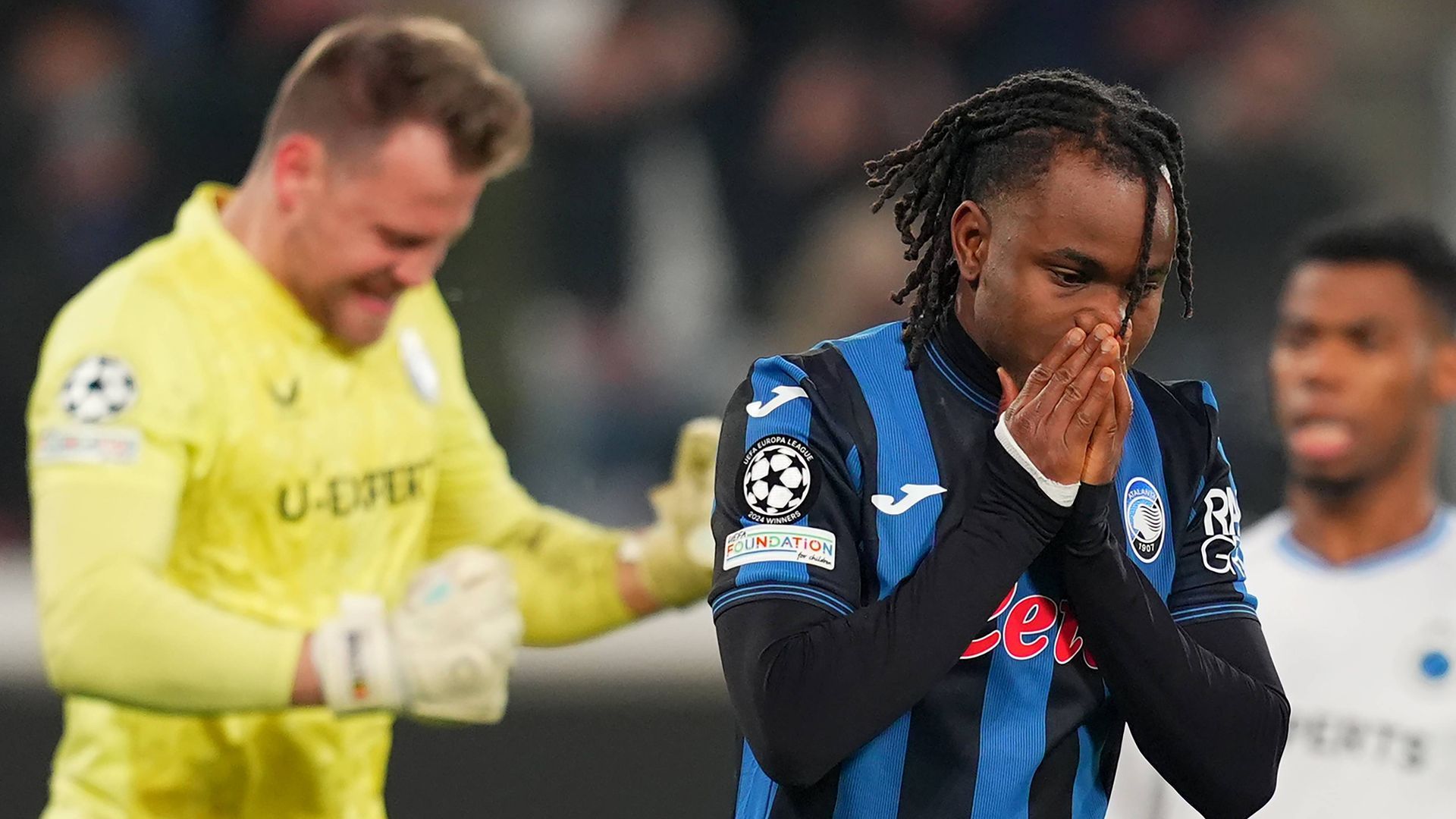 Ademola Lookman tras fallar el penalti contra el Brujas