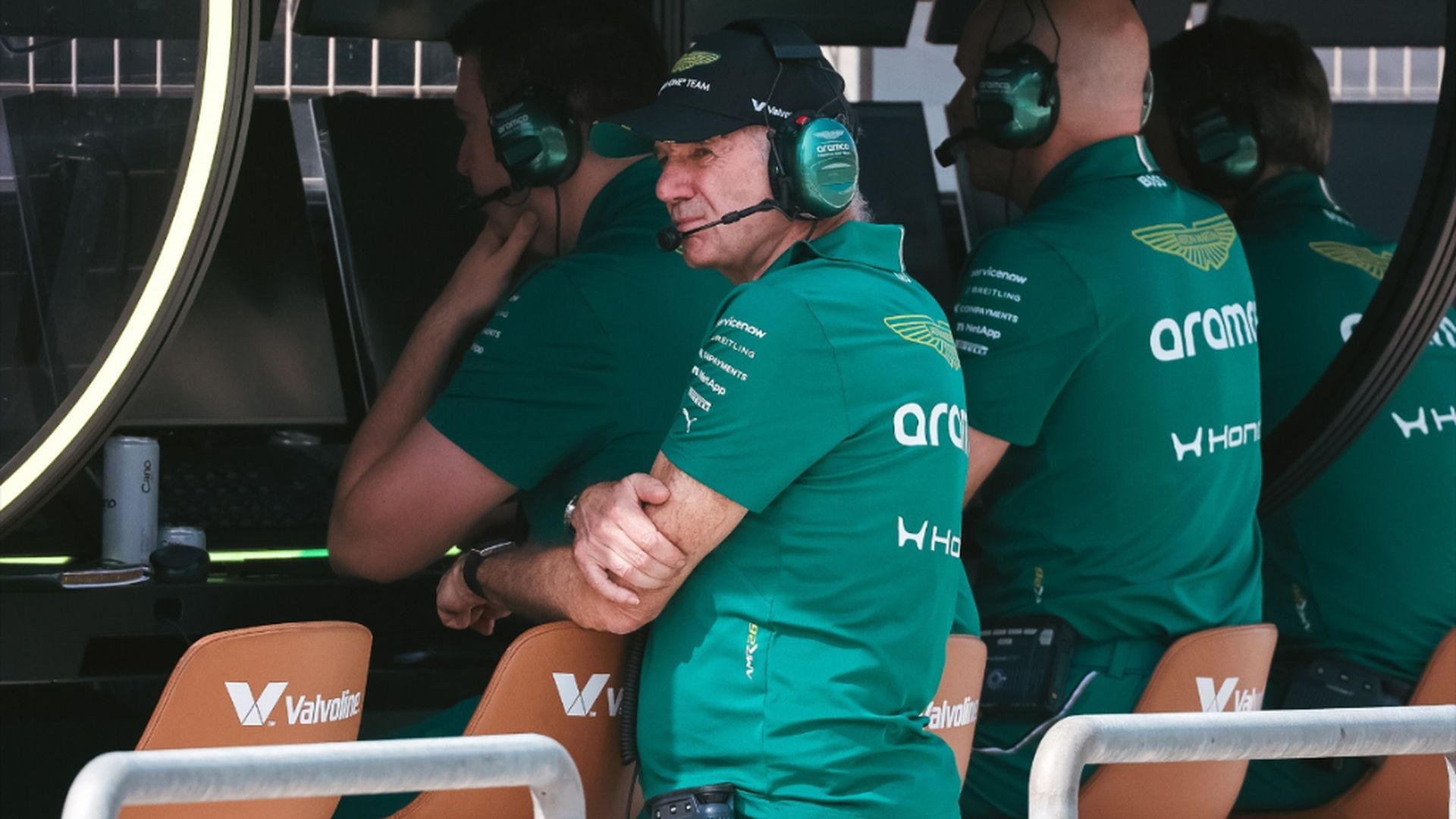 Adrian Newey, en los test de Baréin