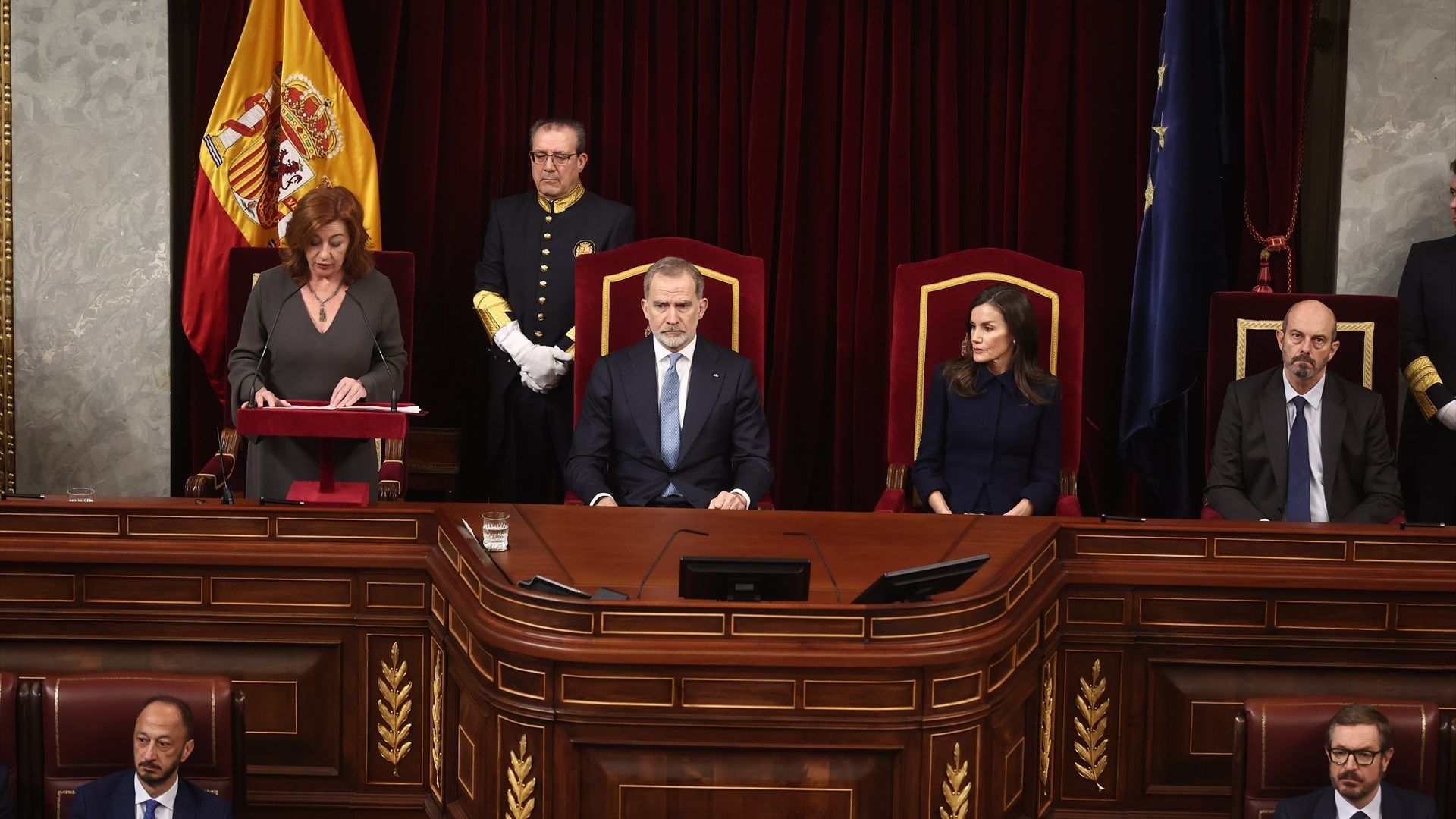 Felipe VI y Letizia, durante el acto institucional 'Nuestra Constitución más longeva', en el Congreso de los Diputados