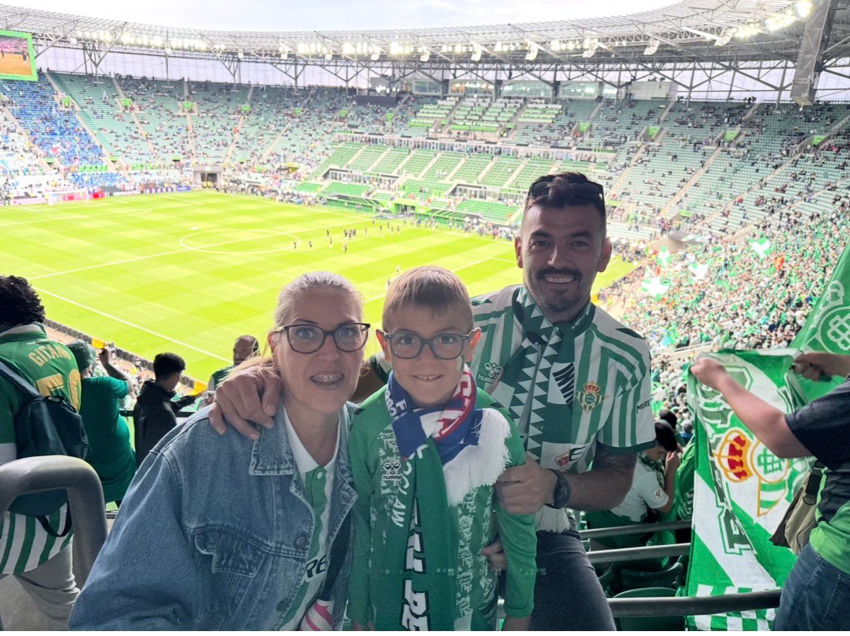 Guille y su familia, en la final de Breslavia