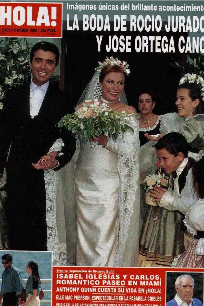 Portada de Hola con la exclusiva de la boda