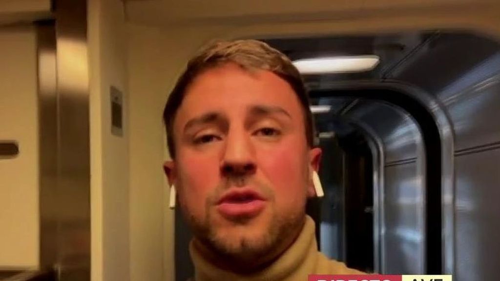 Un equipo de 'AR se monta en el tren Madrid- Sevilla el día se su reapertura: "No indican la velocidad y llevamos una hora de retraso"