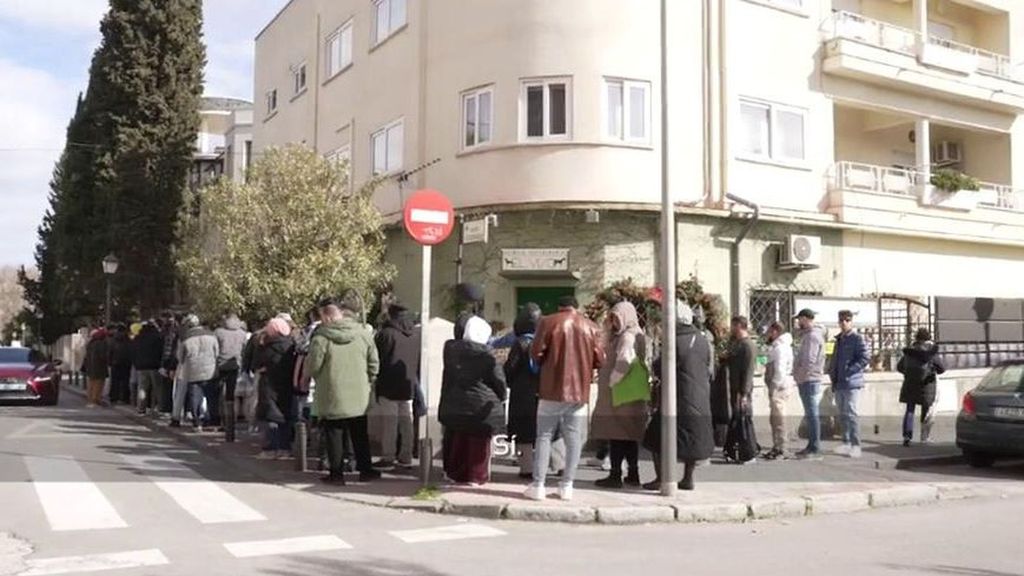 La Policía avisa del 'fraude del pasaporte perdido' para acogerse a la regularización masiva de migrantes: ¿en qué se basa?