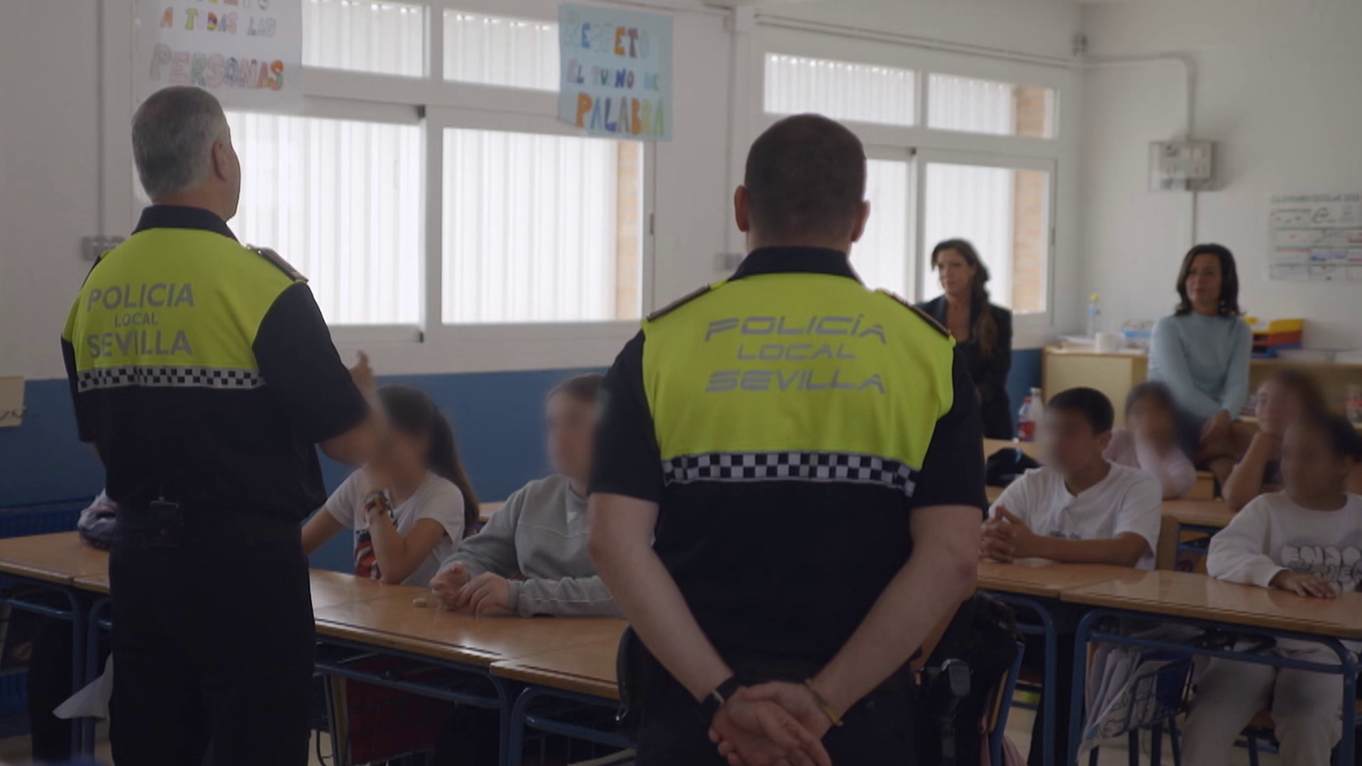 Dos alumnos confiesan sus intimidaciones a varios maestros: "Le amenacé, tiré la silla contra la pizarra"