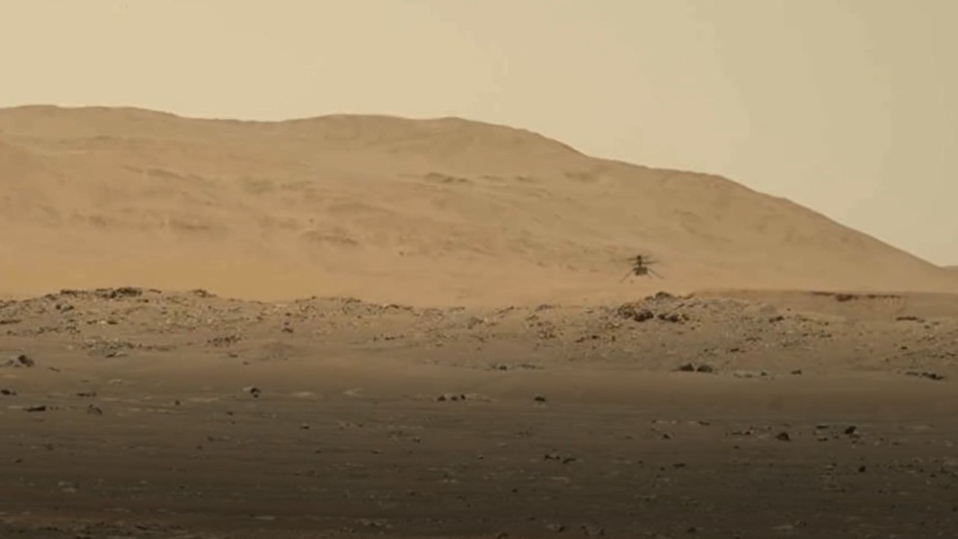 Dron Helicóptero volando en Marte