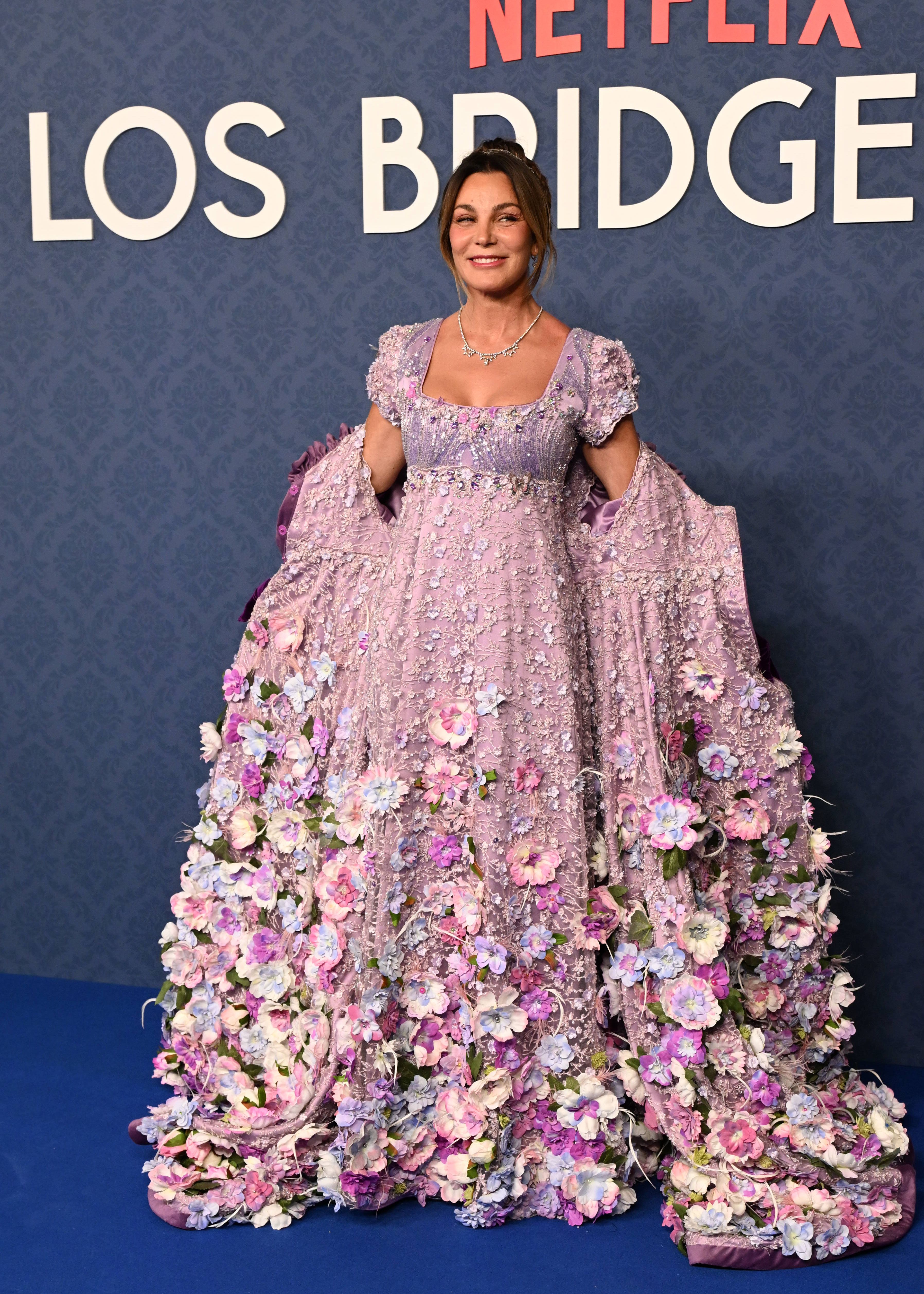 Mar Flores, vestida por Carmen Farala