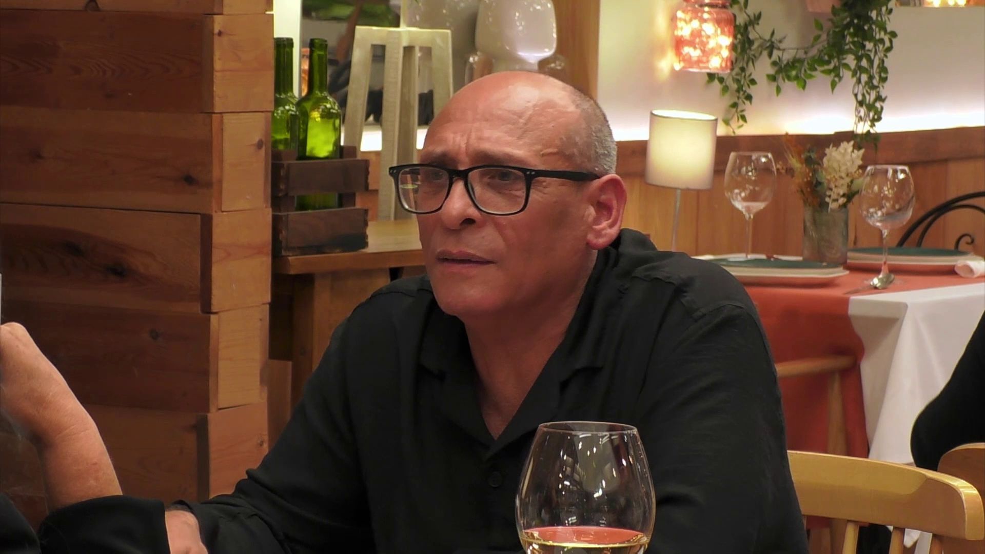 Un soltero de 'First Dates', decepcionado al descubrir que a su cita sevillana no le gusta el flamenco