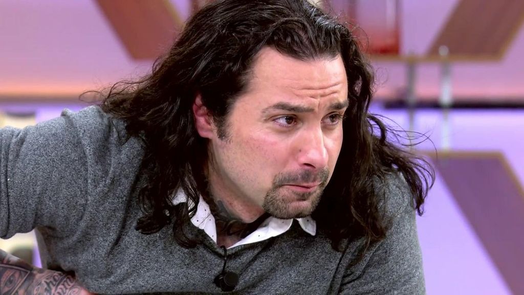 Recibe calabazas primero y ve cómo su cita tontea con una persona del público en una sala aparte: "¡Que se van a besar en mi cara!"