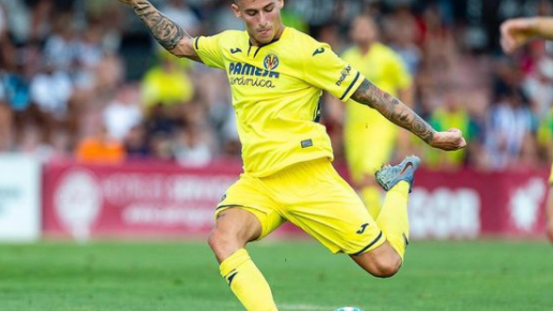 Dani Raba con el Villarreal