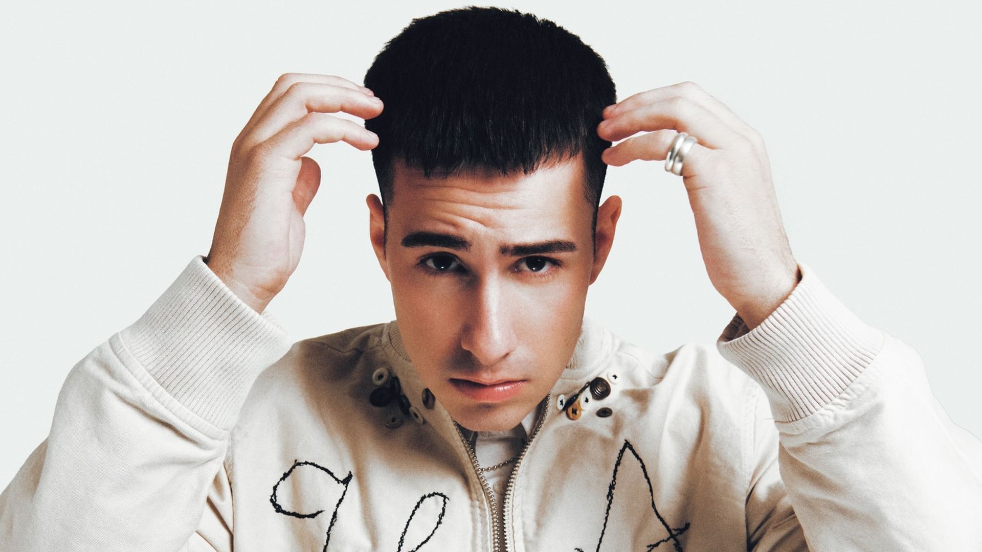 El cantante Guille Toledano