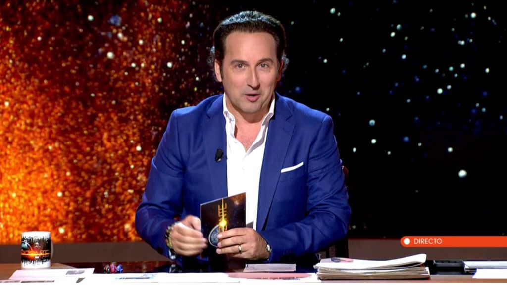 Iker Jiménez y Carmen Porter celebran la continuidad del diario con un emotivo mensaje: “El efecto es grande”