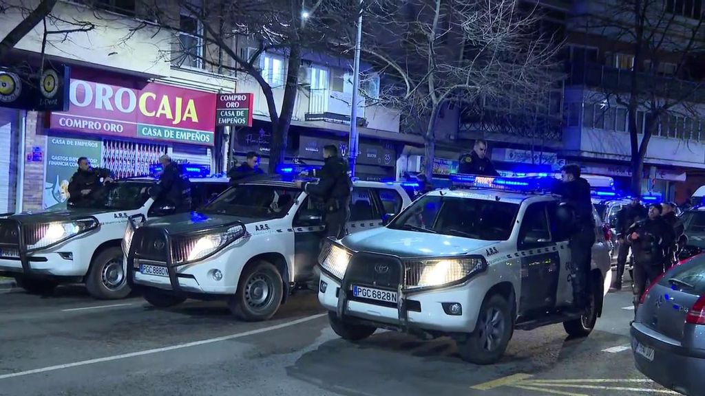 Macrodesahucio de un edificio de Collado Villalba, Madrid: el desalojo puede dejar en la calle a 100 personas