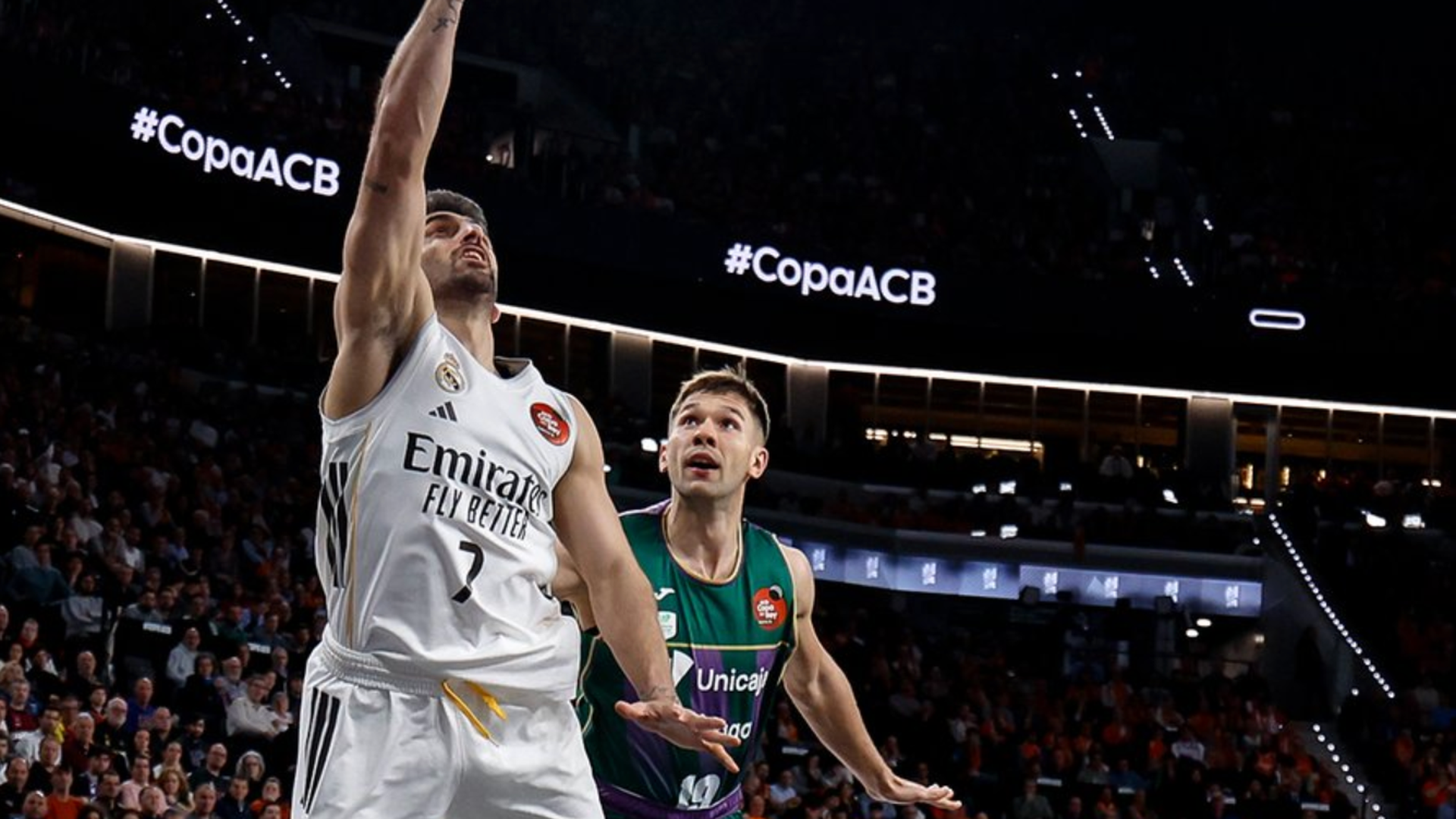 Real Madrid pasa por encima de Valencia Basket