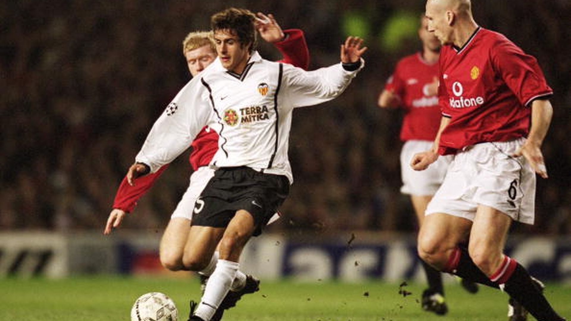 aimar_jugando_contra_el_manchester_united__001.jpg