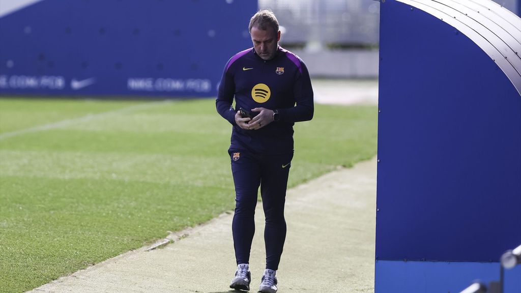 Las claves de la reunión de Hansi Flick con la plantilla