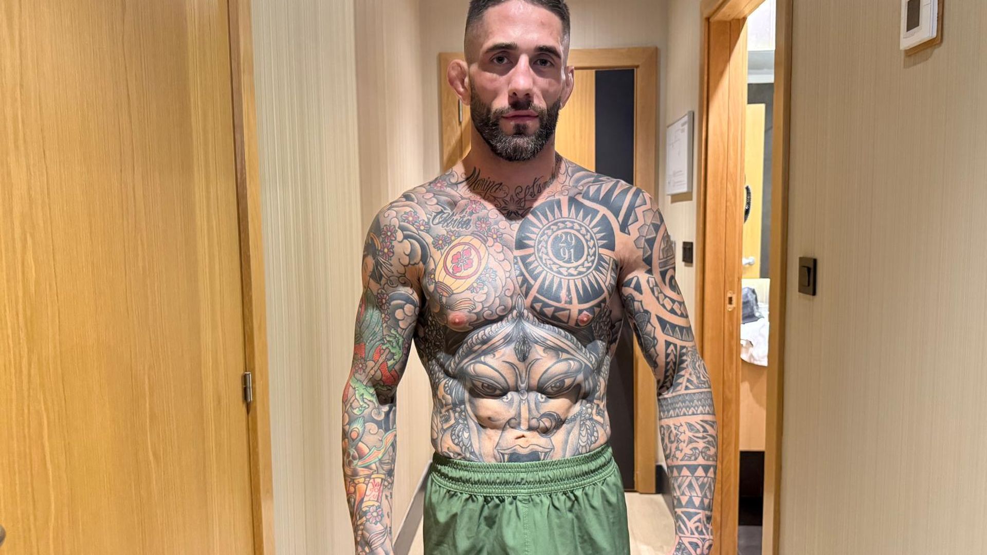 Jonathan, de 34 años, en plena preparación para el corte de peso, debe bajar de los 80 a los 66 kilos Jonathan, de 34 años, en plena preparación para el corte de peso, debe bajar de los 80 a los 66 kilos