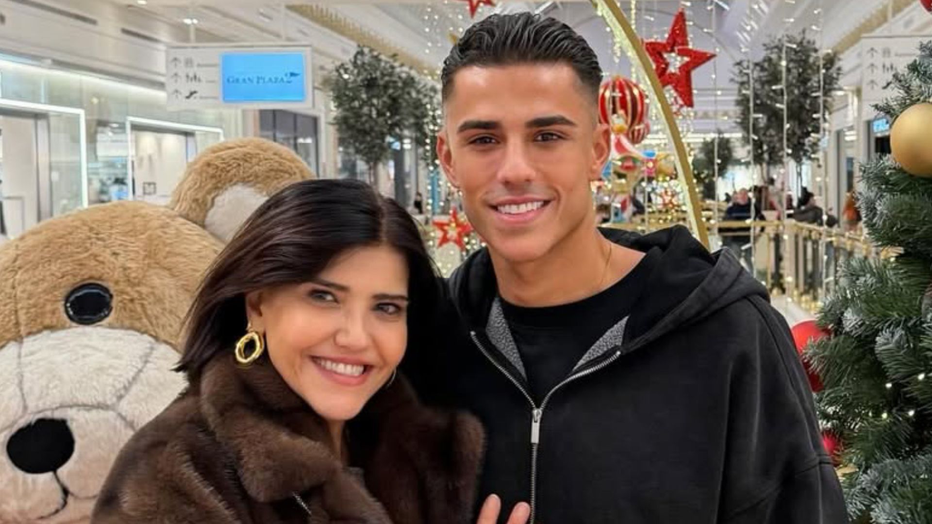 La vida de Andrea Sabatini antes de 'GH DÚO': de la estrecha relación con su madre a su faceta más solidaria La vida de Andrea Sabatini antes de 'GH DÚO': de la estrecha relación con su madre a su faceta más solidaria