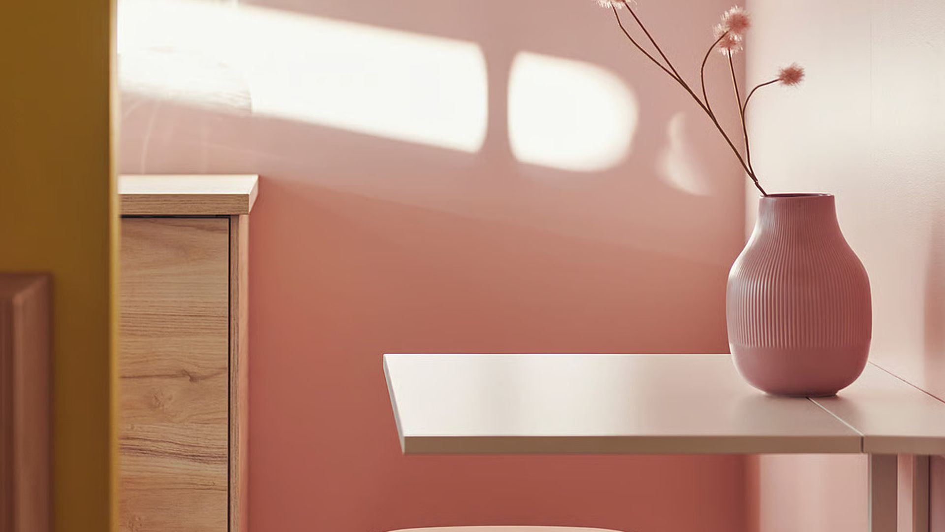 Todo el mundo quiere esta mesa plegable de IKEA, y no solo por el descuentazo que tiene