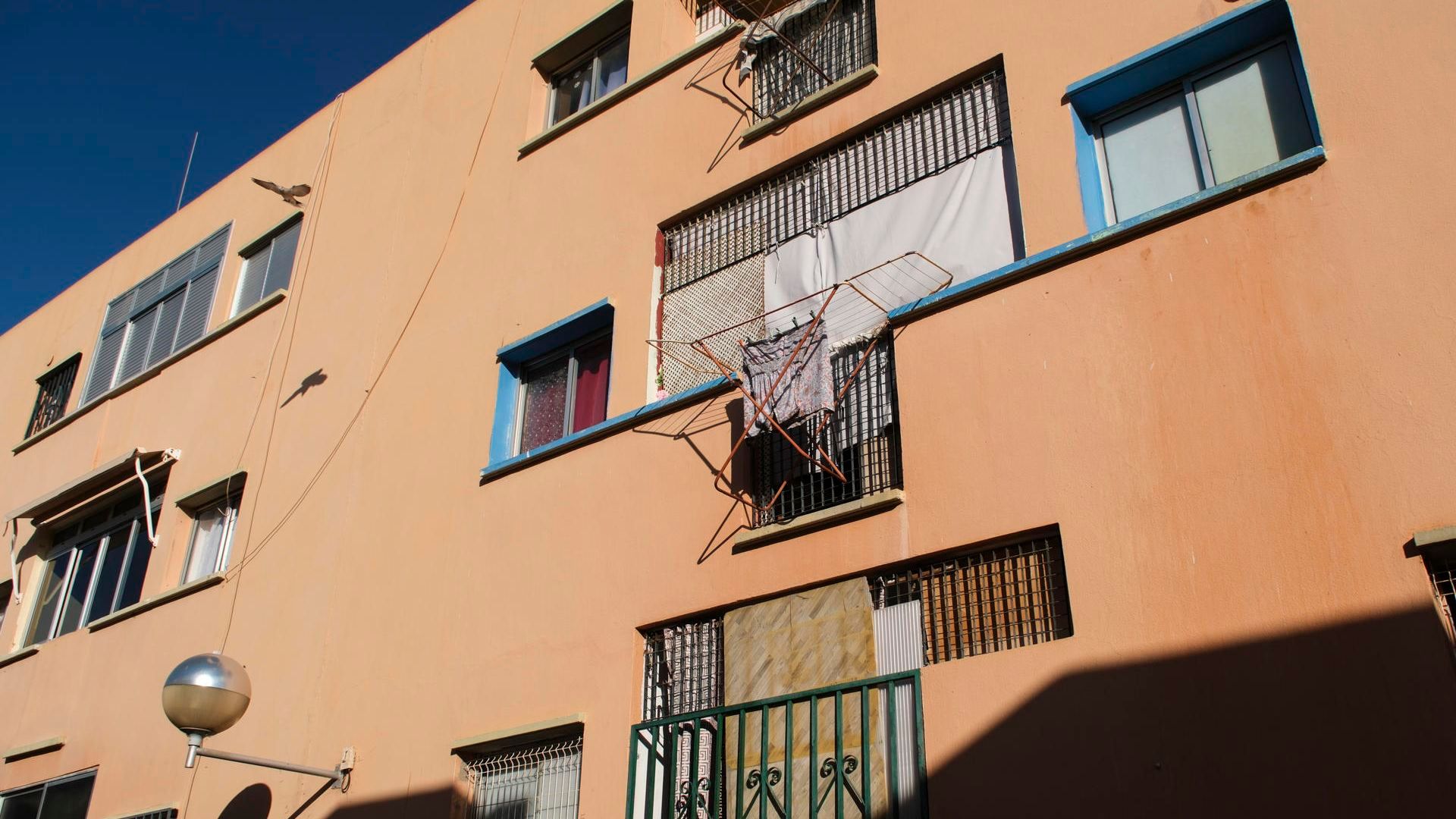 Un hombre mata a su hijo de 10 años en Arona, Tenerife y hiere de gravedad a su pareja